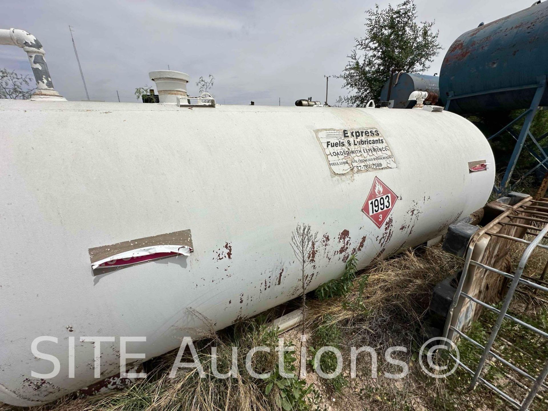 1000 Gal Fuel Tank - Image 4 of 7