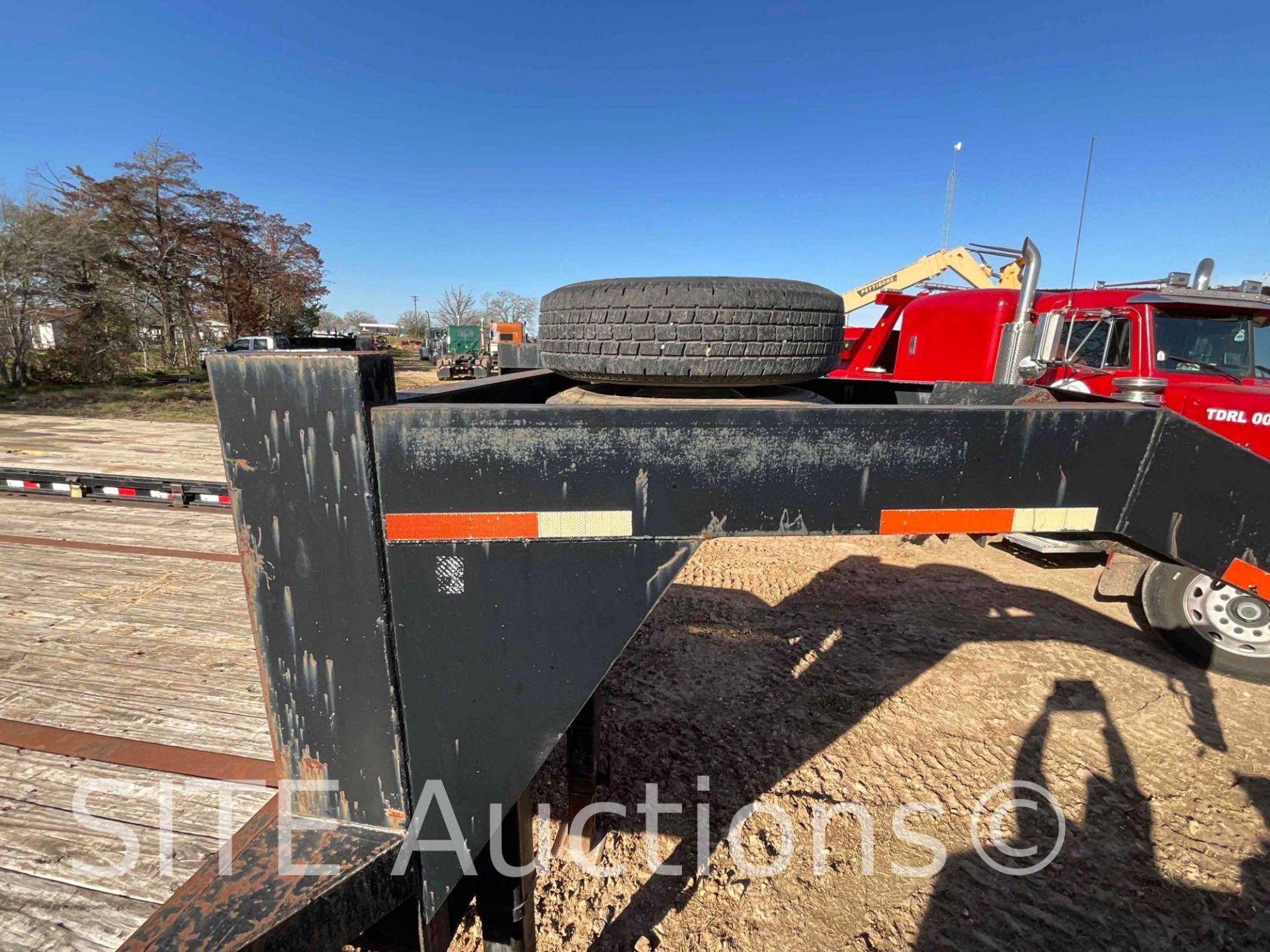 2005 Ameritrail Gooseneck T/A Flatbed Trailer - Image 17 of 21