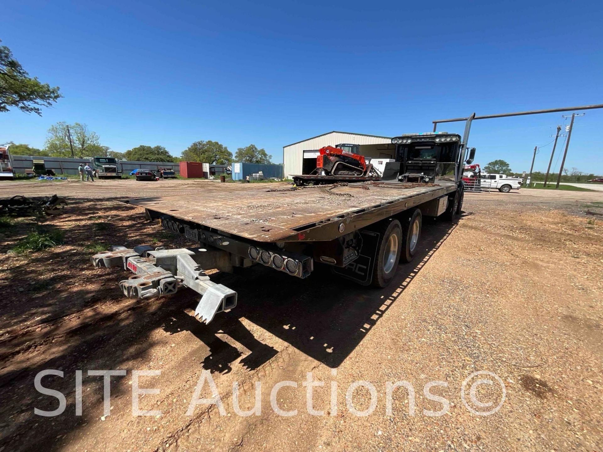 2005 Peterbilt 357 T/A T/A Rollback Truck - Image 9 of 51