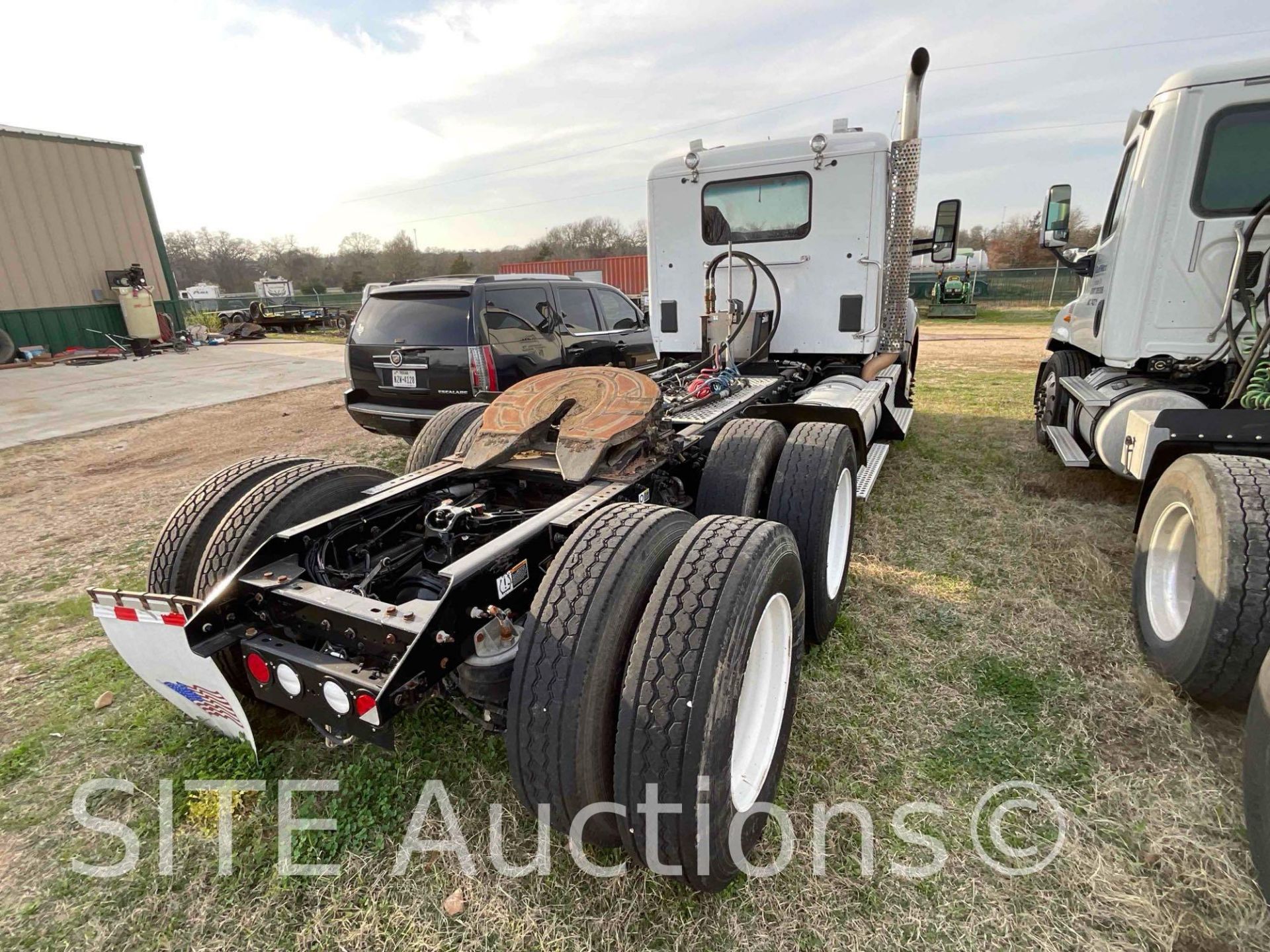 2016 Kenworth T880 T/A Daycab Truck Tractor - Image 3 of 44