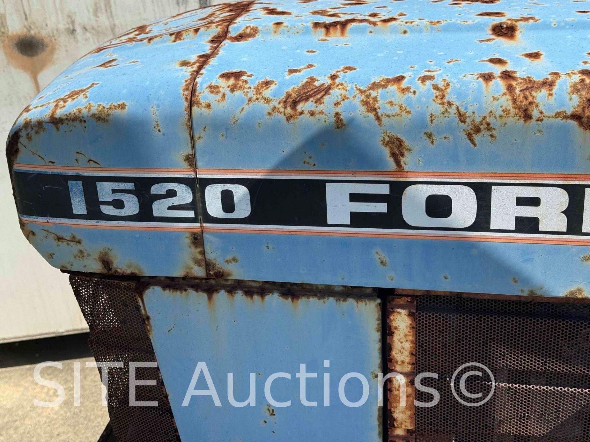 Ford 1520 Tractor - Bild 15 aus 15