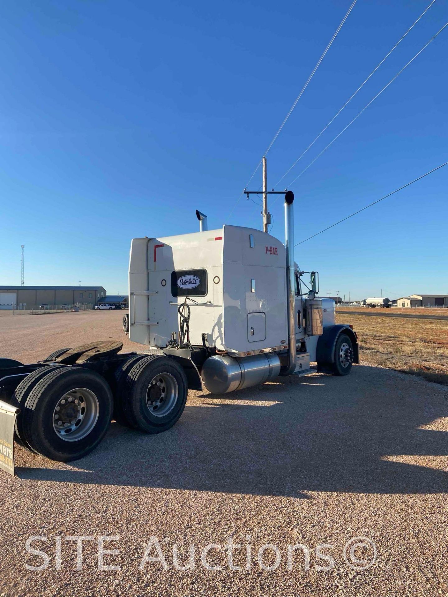 2004 Peterbilt 379 T/A Sleeper Truck Tractor - Image 17 of 19