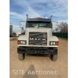 2006 Mack CHN613 T/A Daycab Truck Tractor