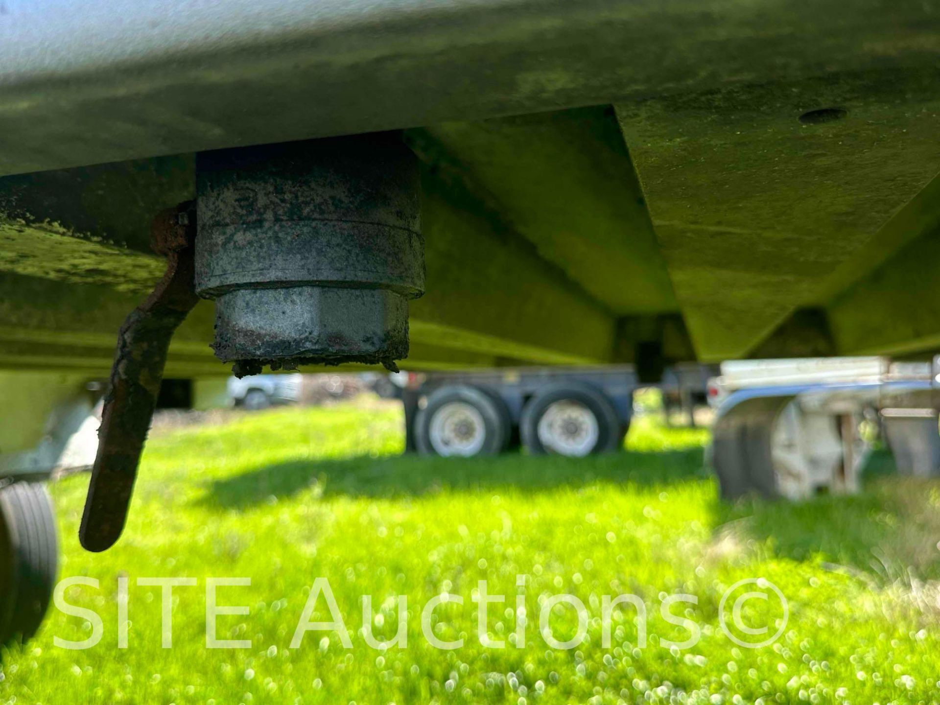 Travis T/A End Dump Trailer - Image 17 of 22