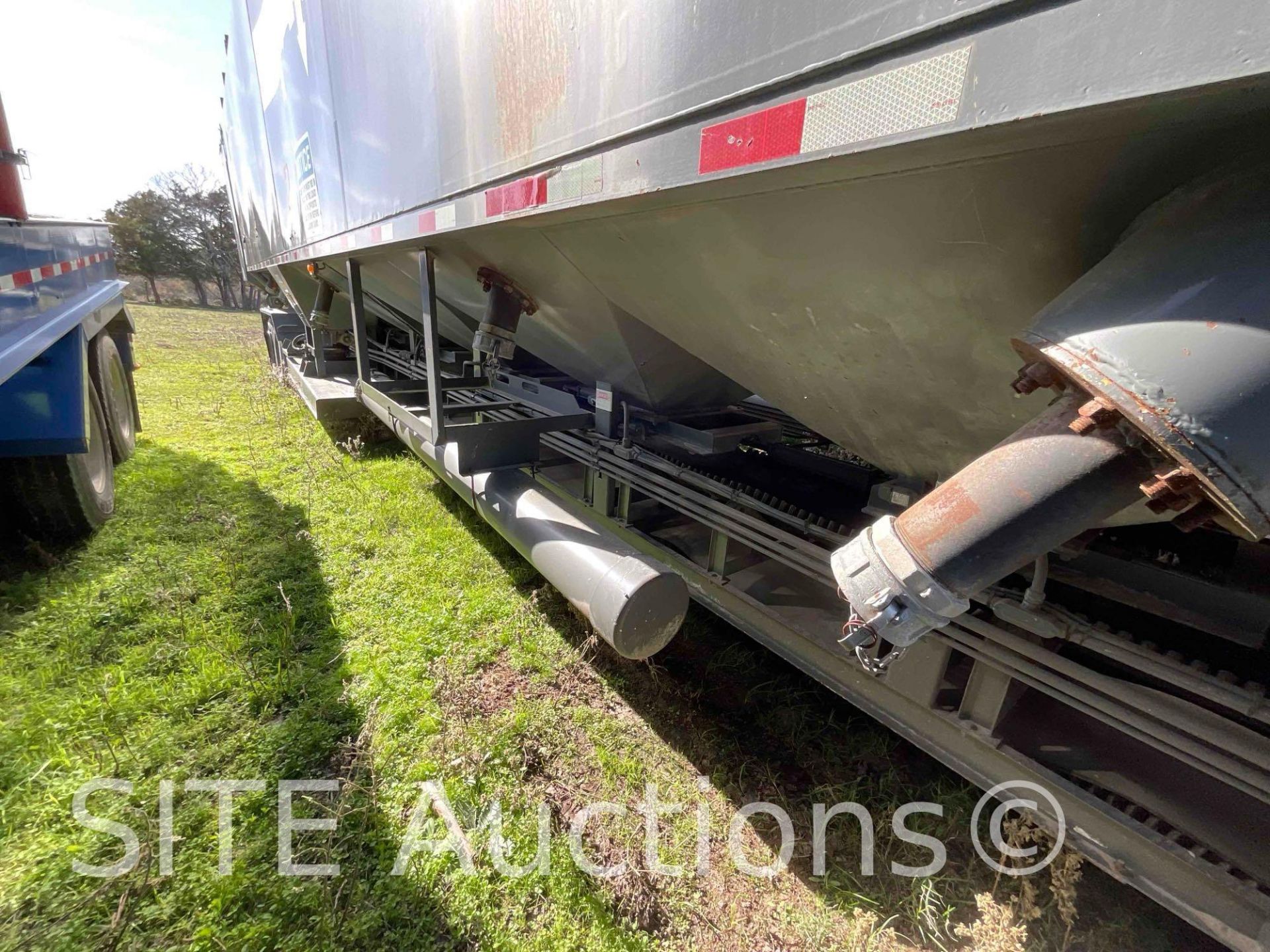 Sandstorm T/A Frac Sand Silo - Image 23 of 23