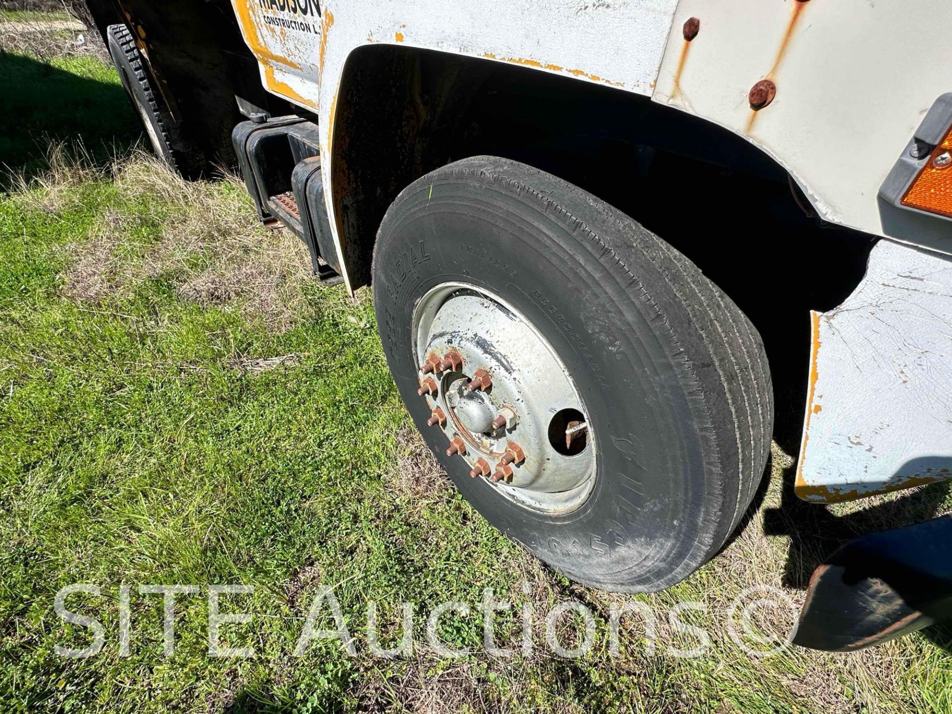 1986 Ford F700 S/A Dump Truck - Image 13 of 19