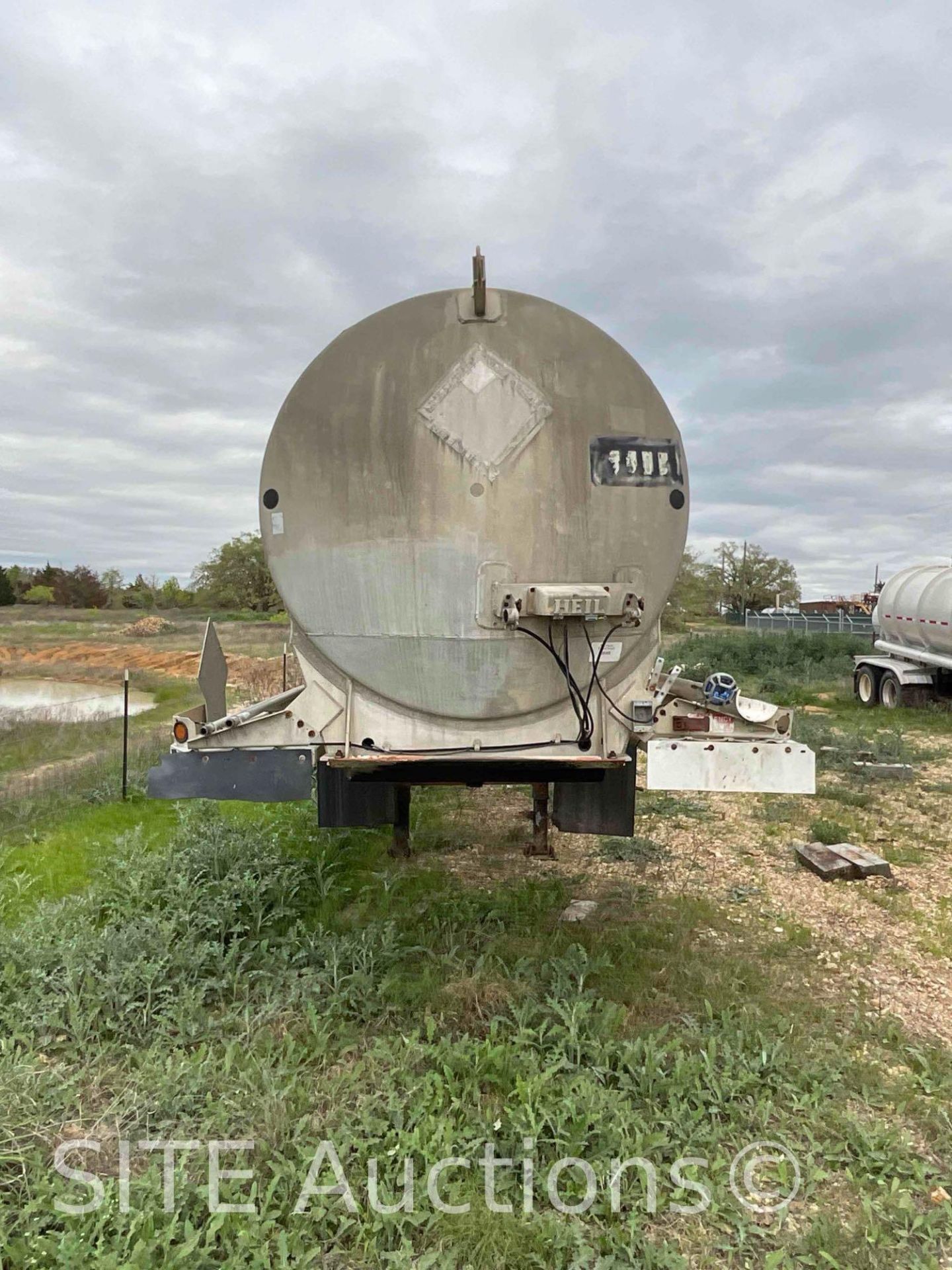 1991 T/A Tank Trailer - Image 2 of 25