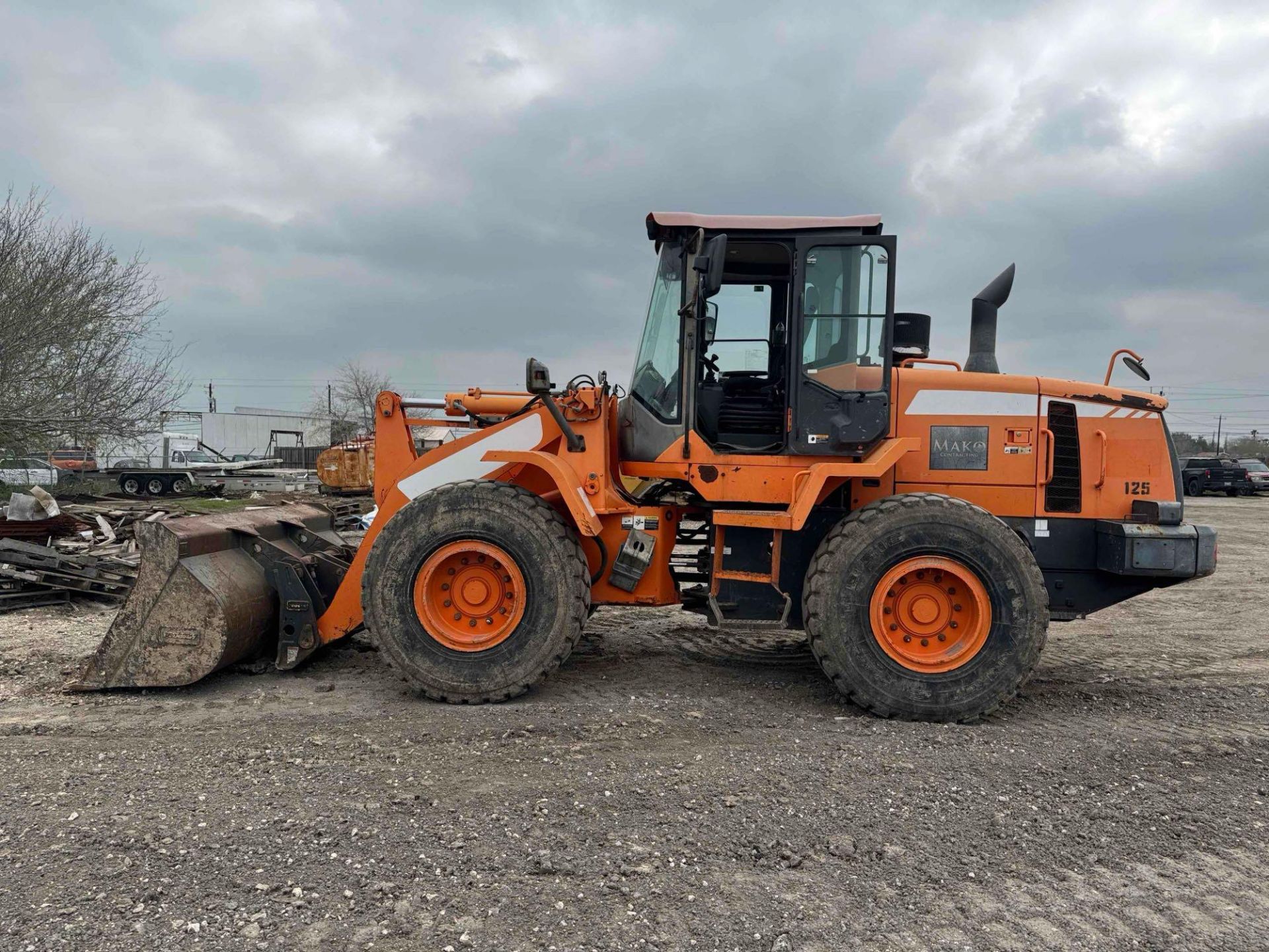 2014 Doosan DL200-3 Wheel Loader - Image 4 of 28