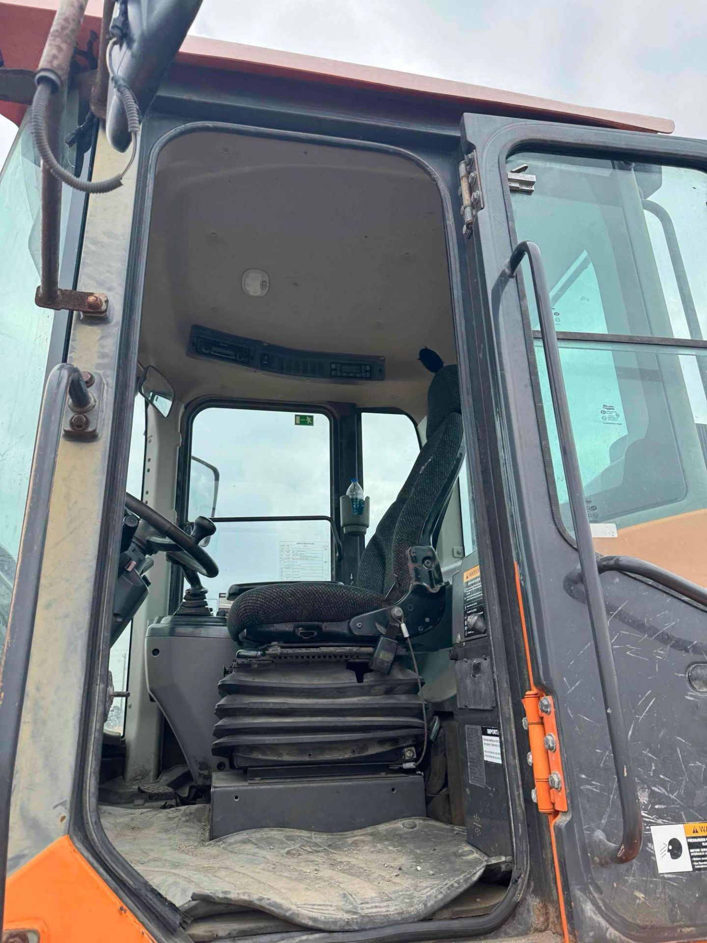 2014 Doosan DL200-3 Wheel Loader - Image 21 of 28