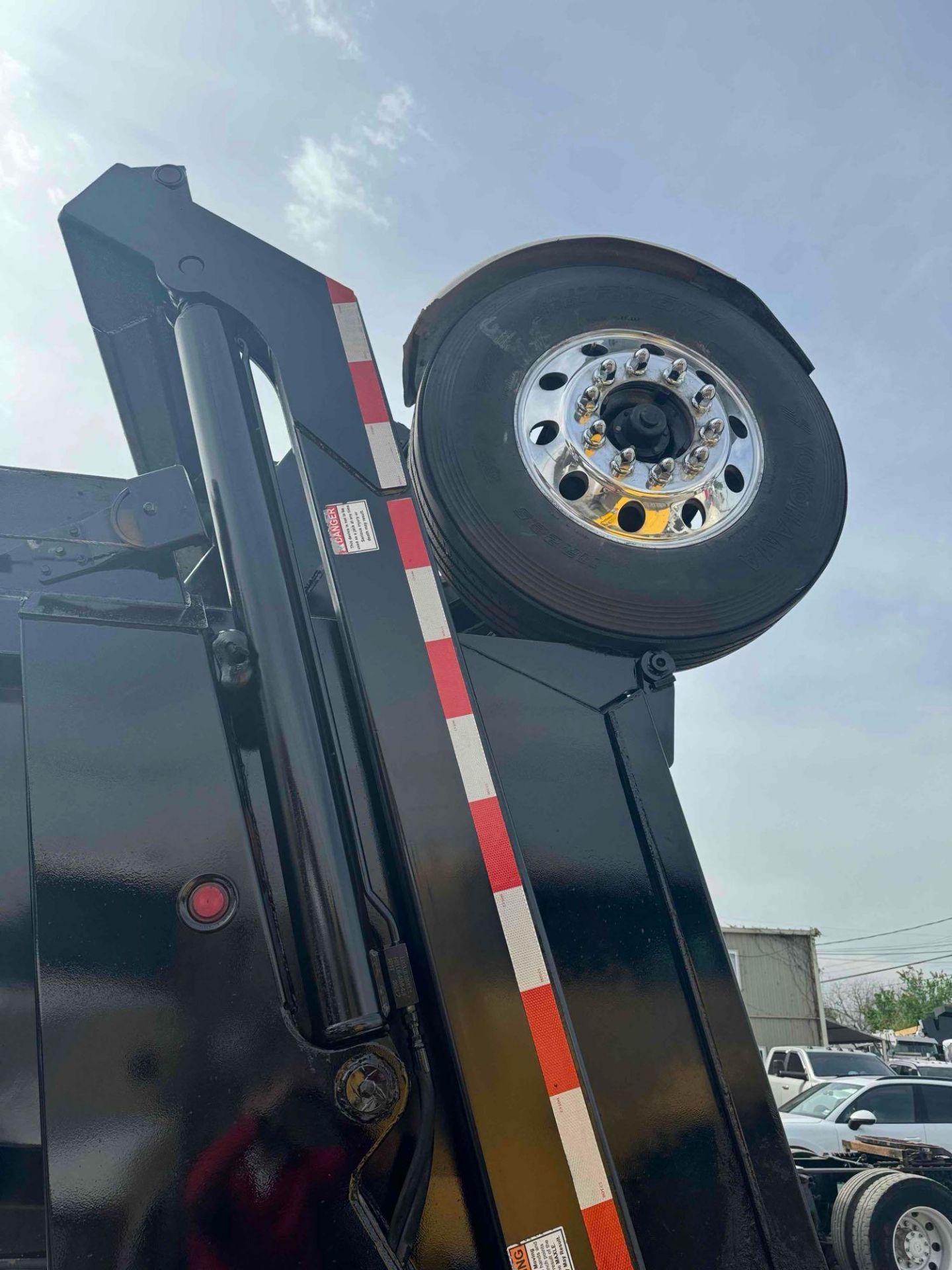 2018 Freightliner 114SD 6/A Dump Truck - Image 18 of 68