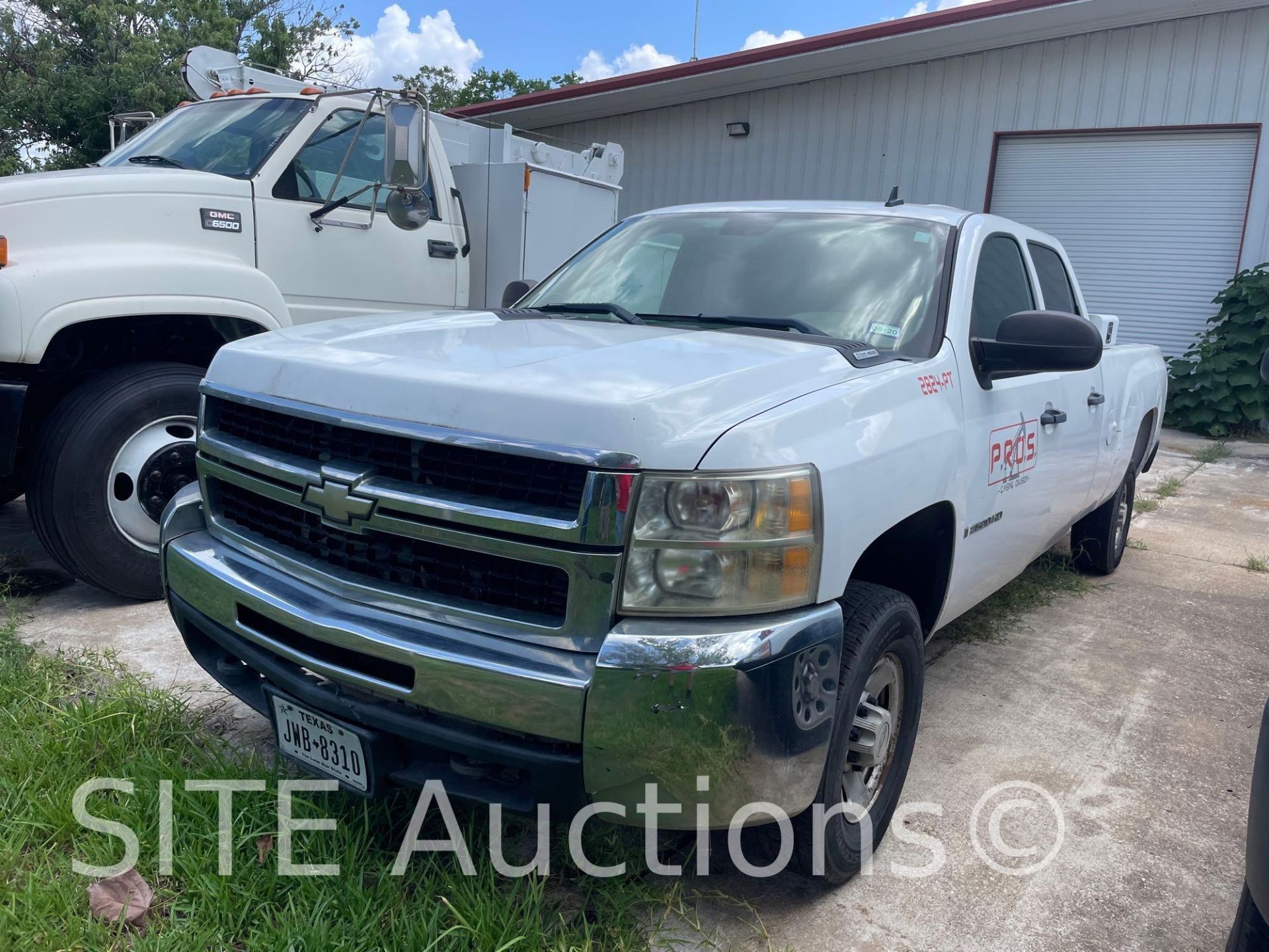 2008 Chevrolet Silverado 2500HD Crew Cab Truck