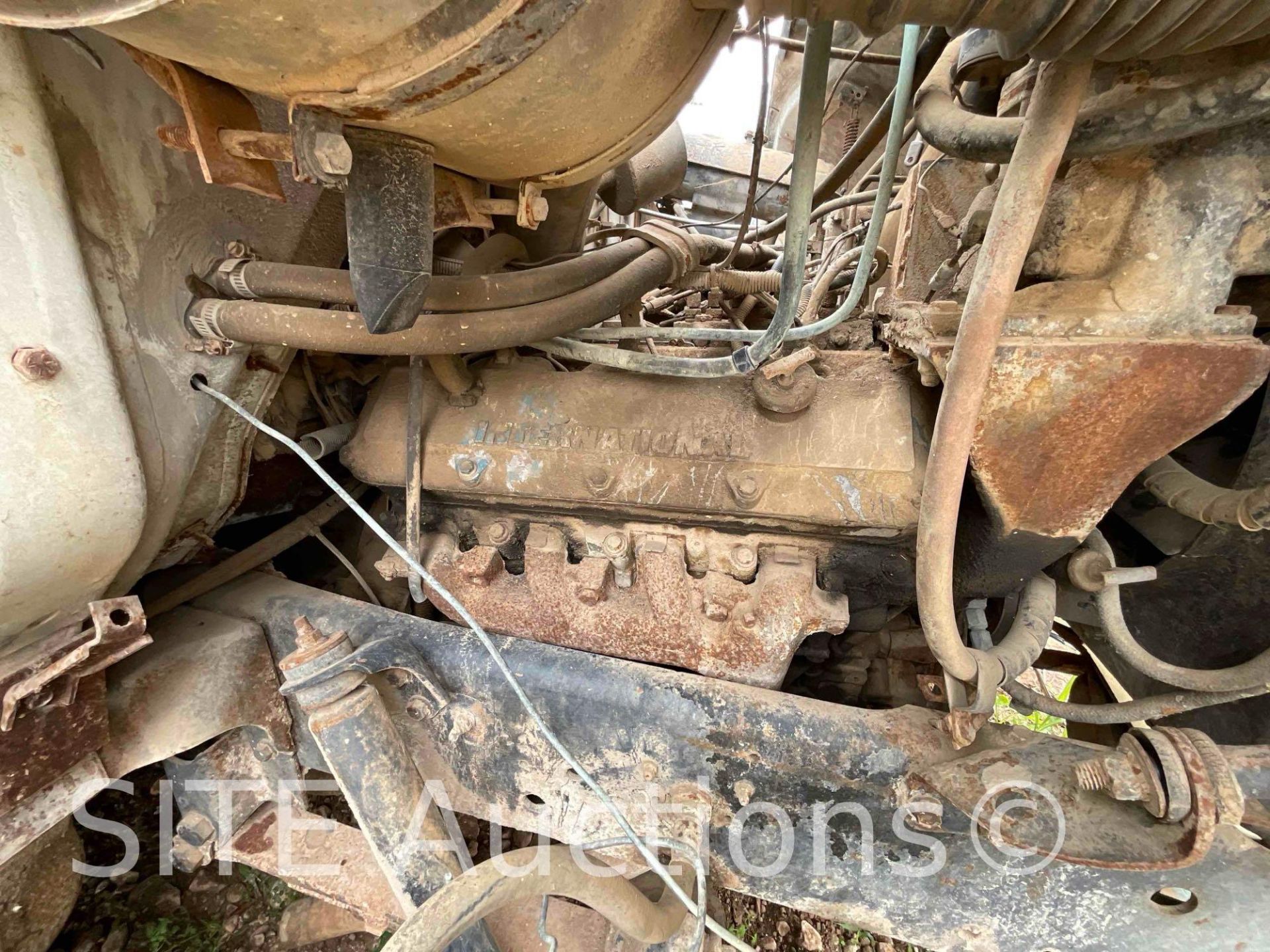 1987 International 1754 S/A Tank Truck - Image 14 of 18