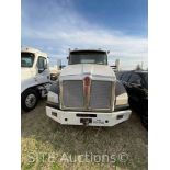 2016 Kenworth T880 T/A Daycab Truck Tractor