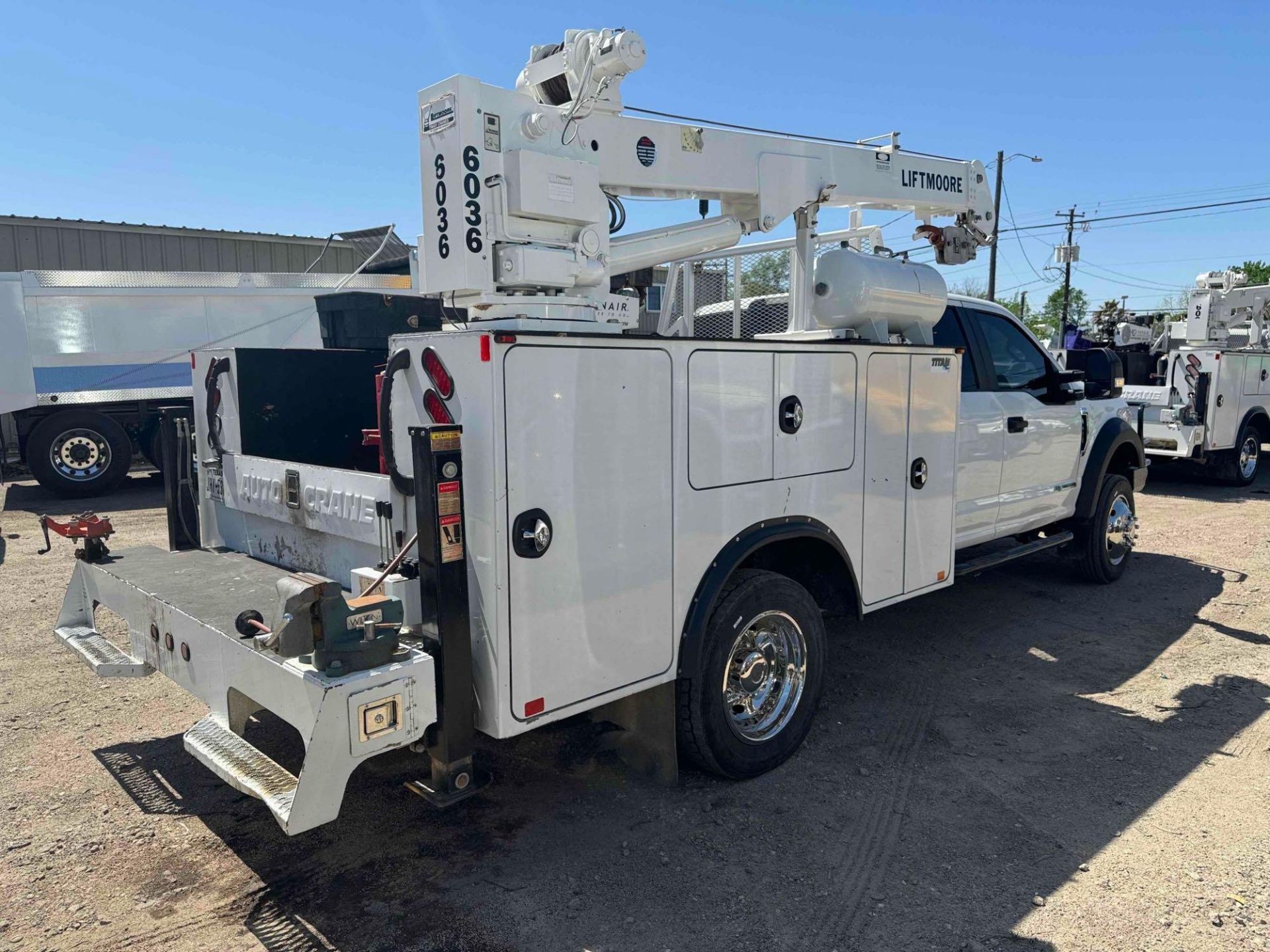 2017 Ford F450 SD Crew Cab Mechanic Truck - Image 5 of 37