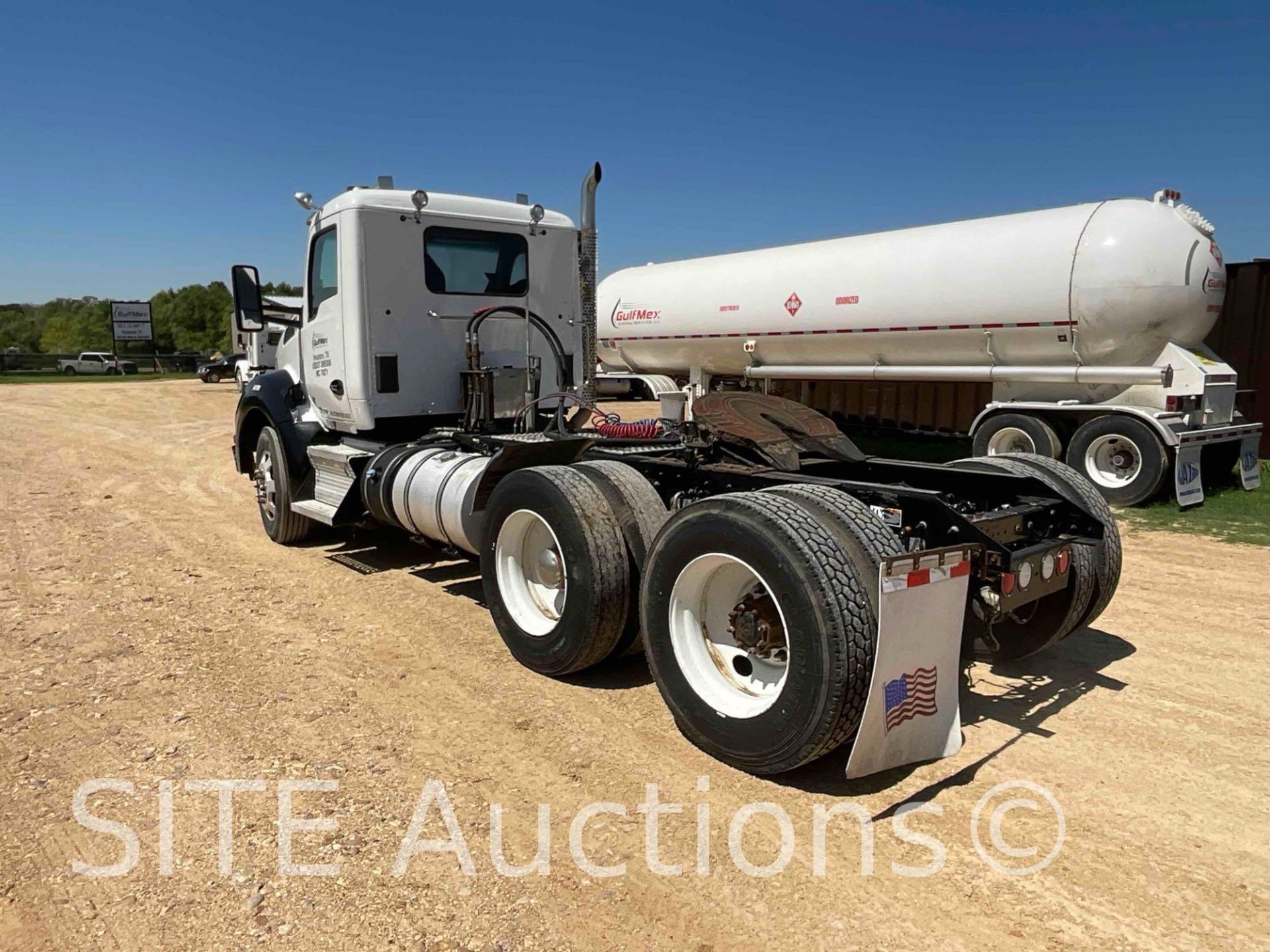 2016 Kenworth T880 T/A Daycab Truck Tractor - Image 35 of 44