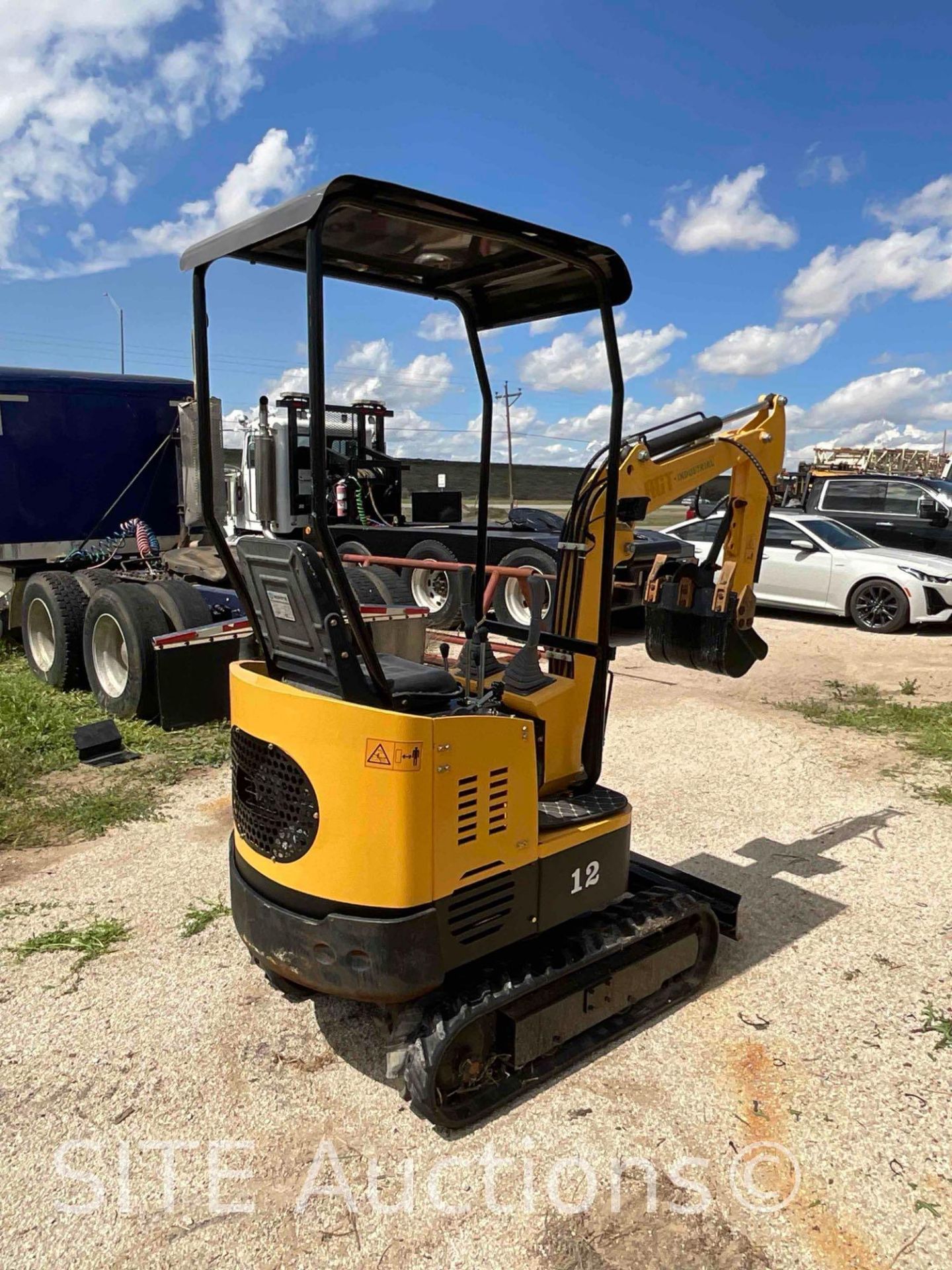 2022 Agrotk YM12 Mini Excavator - Image 5 of 18