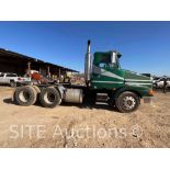 1996 Volvo WCA T/A Daycab Truck Tractor