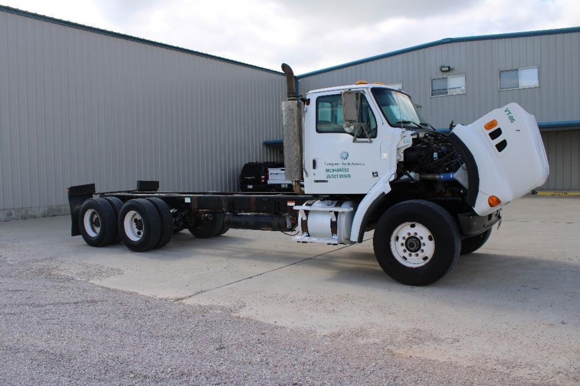 2007 Sterling LT7500 T/A Cab & Chassis Truck - Image 19 of 44