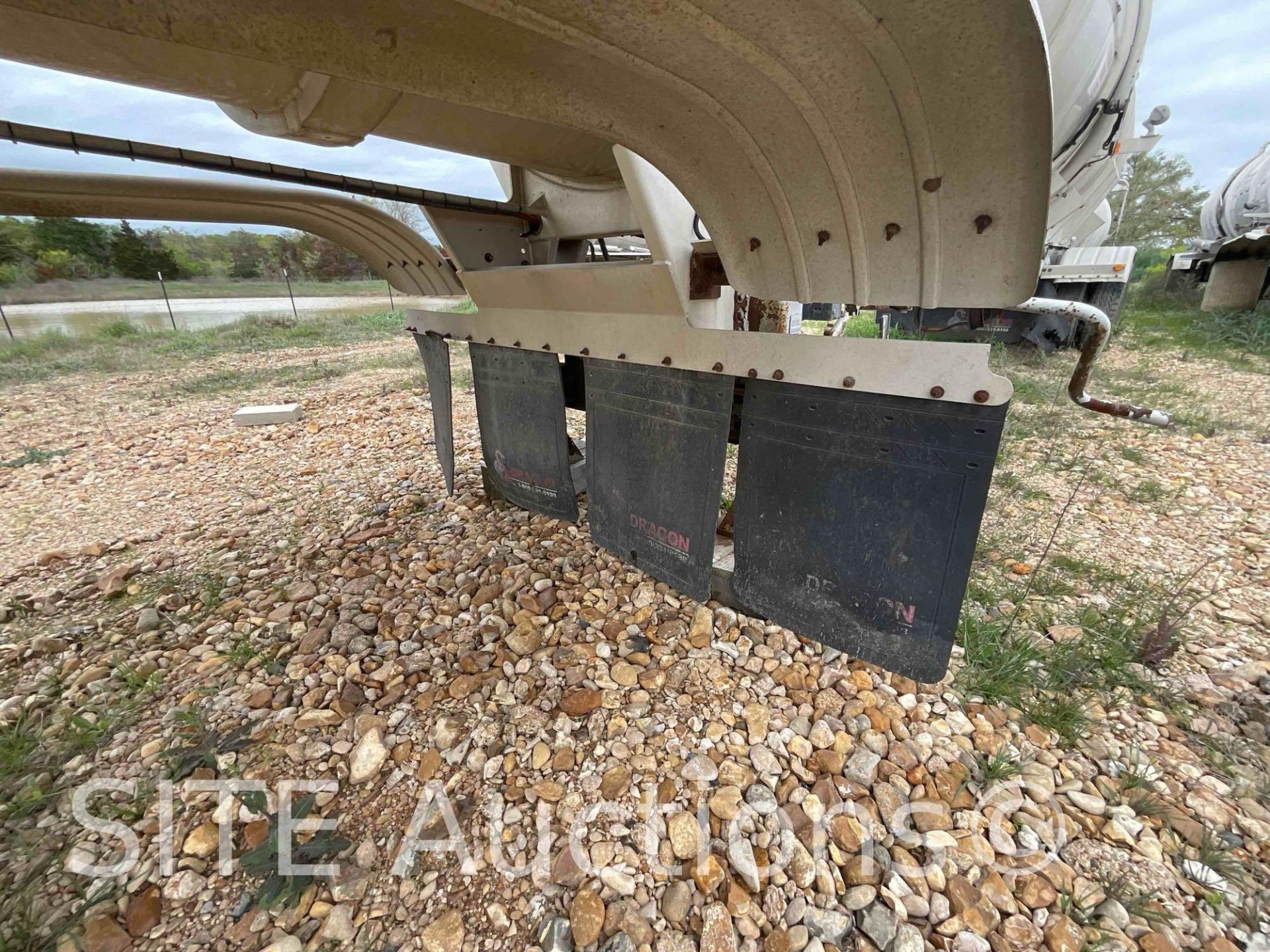 2014 Dragon T/A Tank Trailer - Image 11 of 25