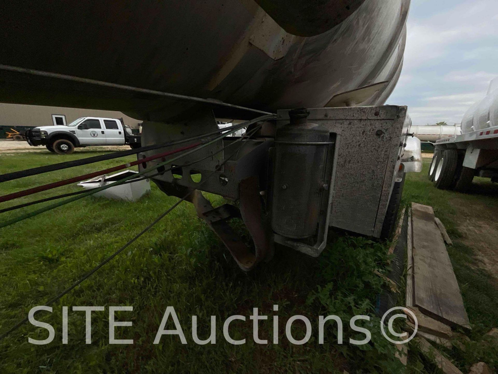 2009 Heil T/A Tank Trailer - Image 8 of 20