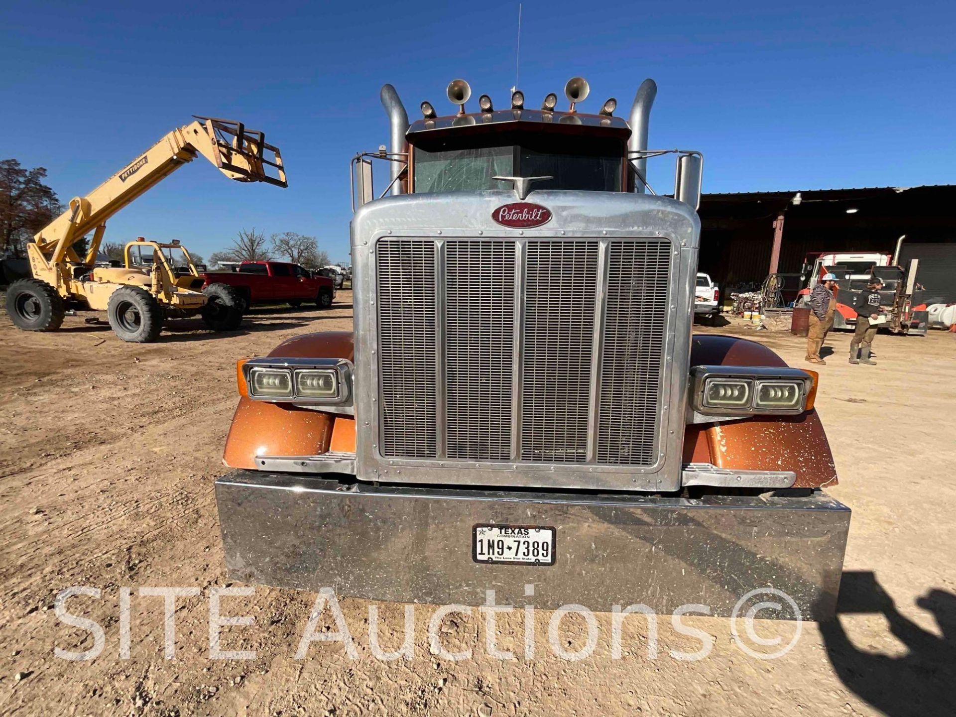 1998 Peterbilt 379 Tri/A Sleeper Truck Tractor - Image 2 of 26