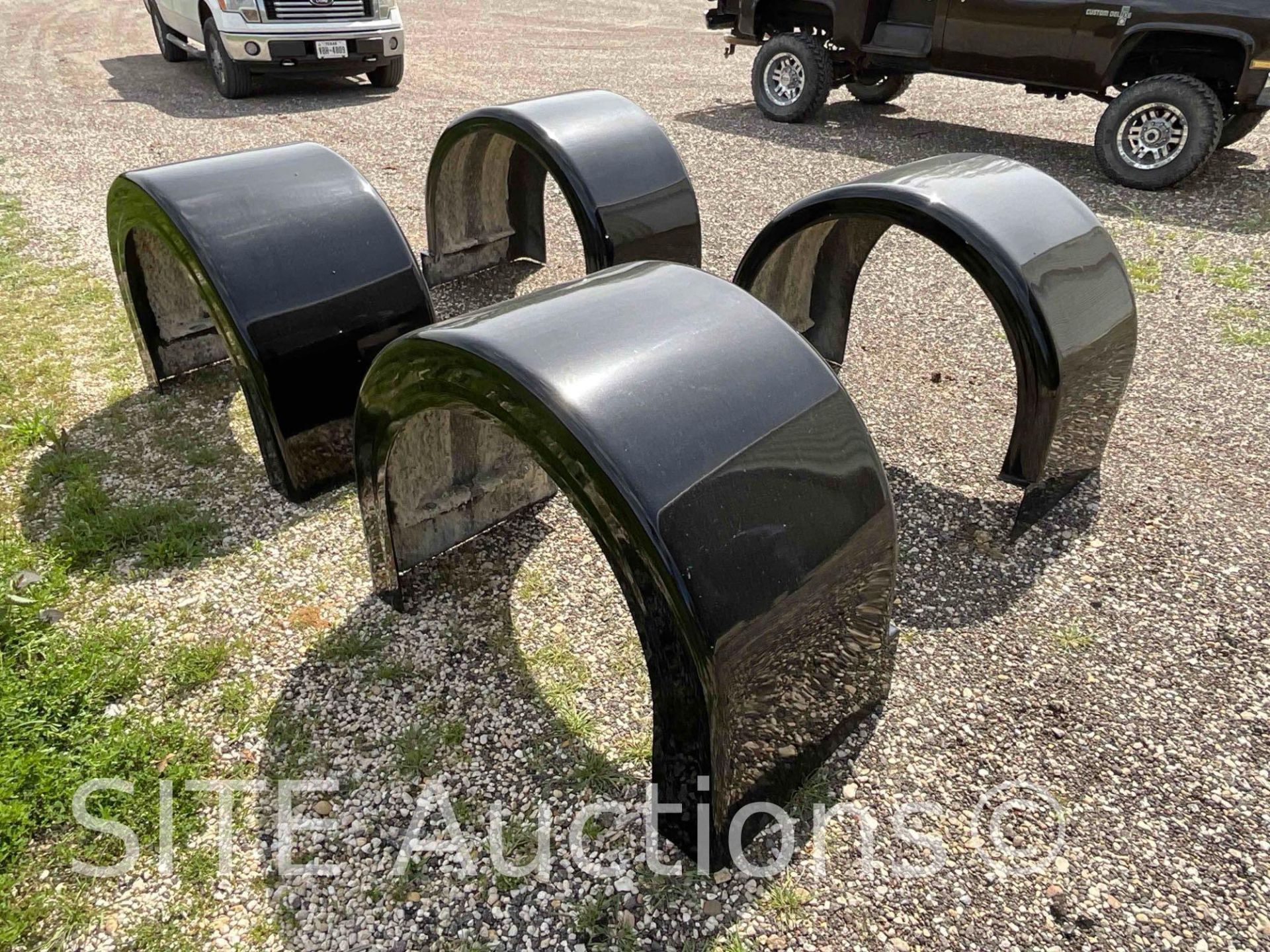 Peterbilt Fiberglass Custom Fenders - Image 7 of 15