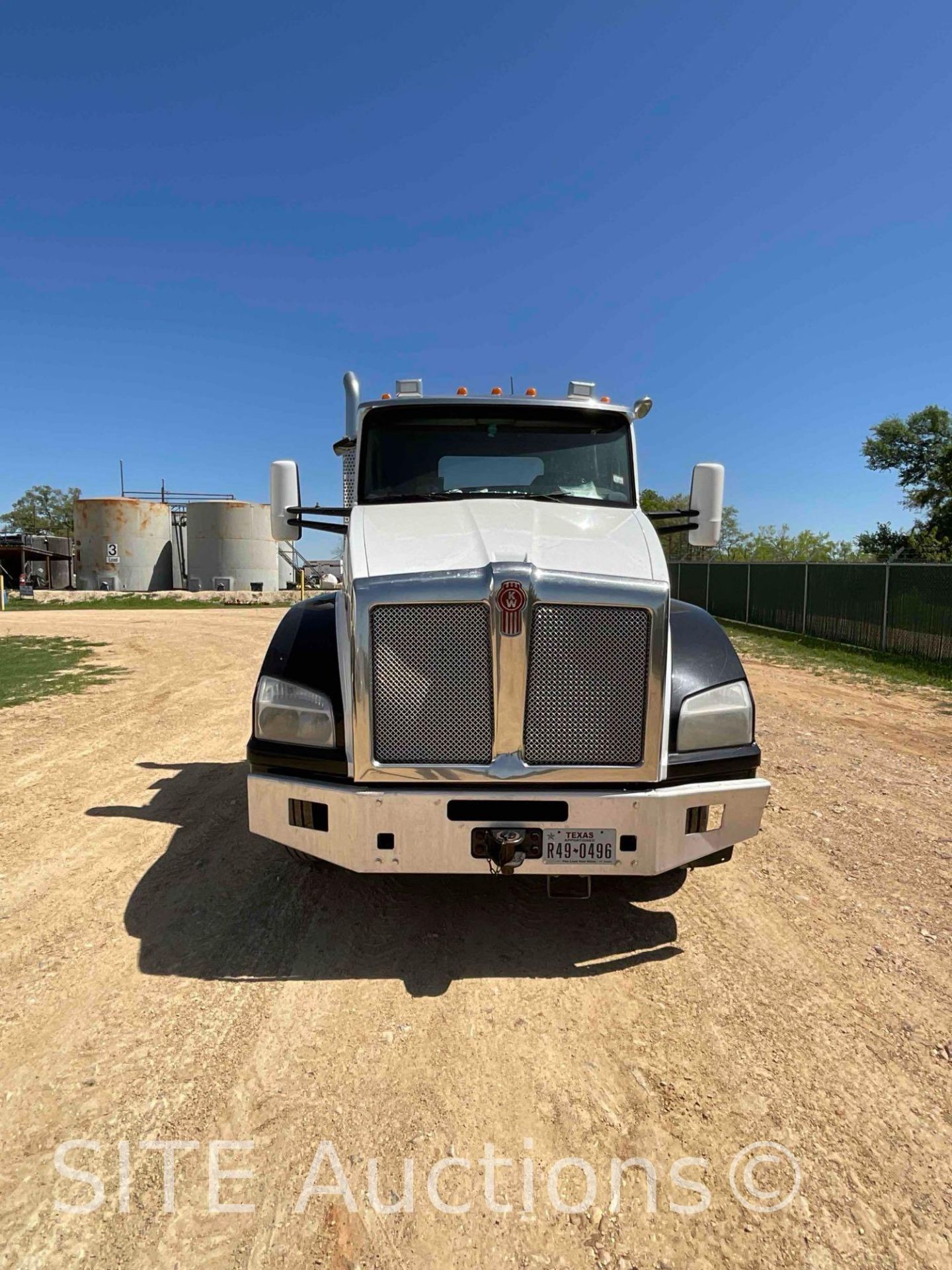 2016 Kenworth T880 T/A Daycab Truck Tractor - Image 31 of 44