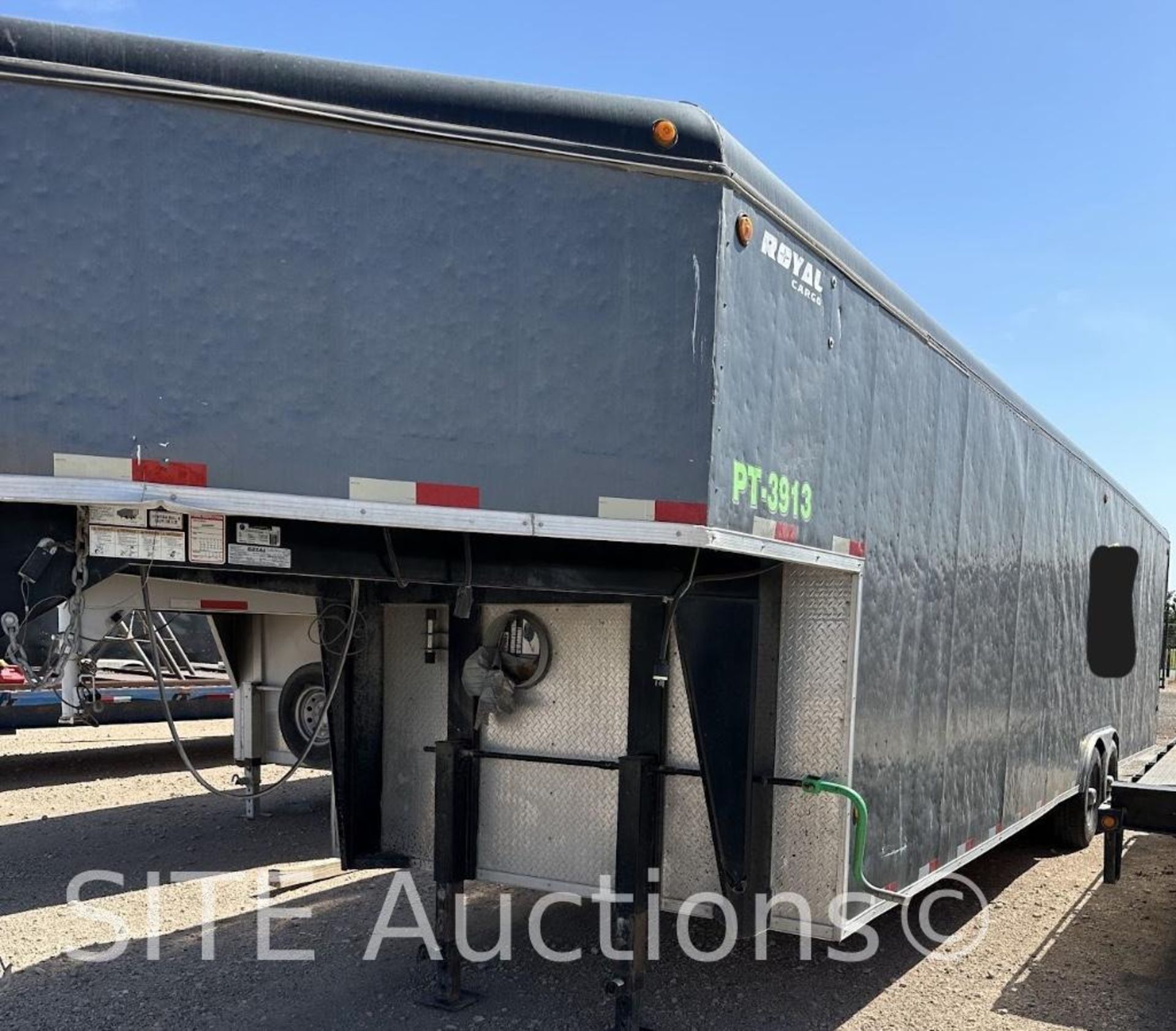 2018 Royal Cargo T/A Enclosed Cargo Trailer - Image 3 of 13