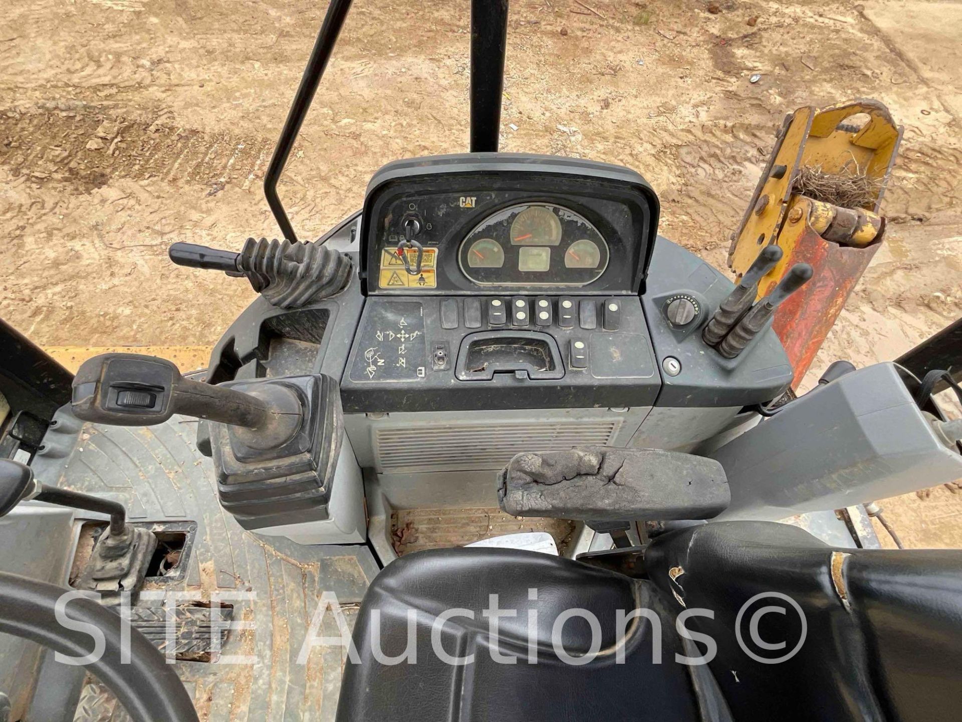 2014 CAT 420FIT Backhoe Loader - Image 12 of 23