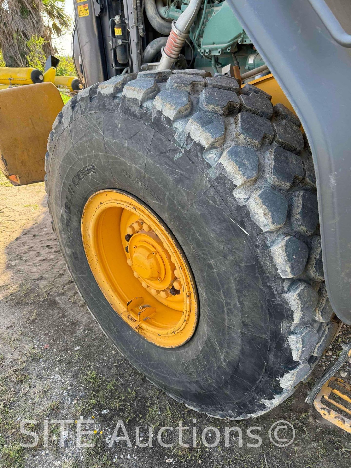 2015 Volvo L90H Wheel Loader - Image 28 of 38