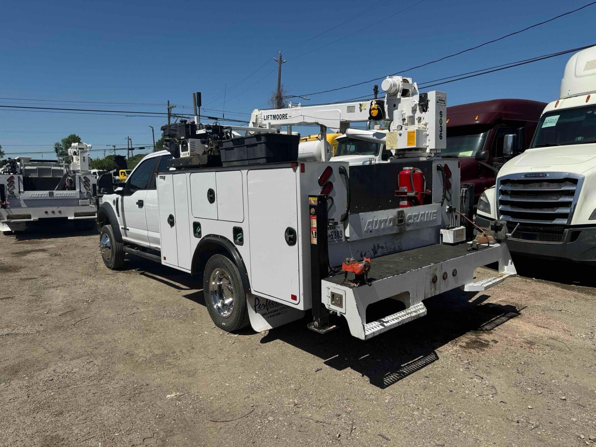 2017 Ford F450 SD Crew Cab Mechanic Truck - Image 7 of 37