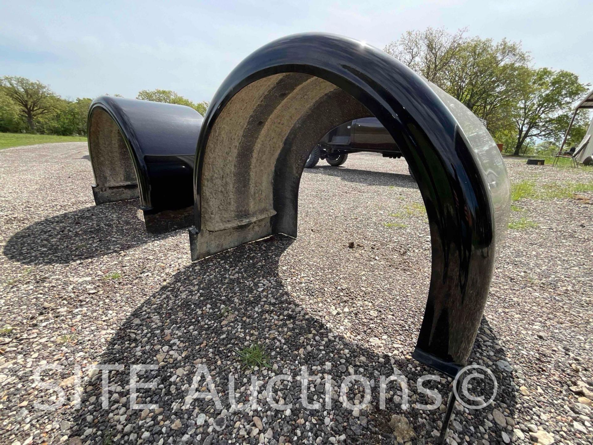 Peterbilt Fiberglass Custom Fenders - Image 8 of 15