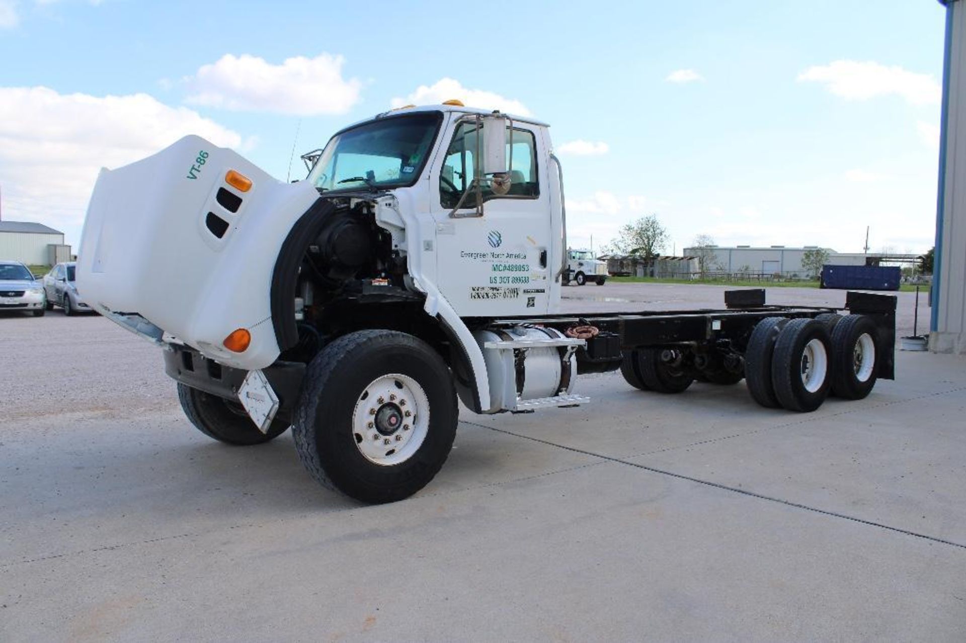 2007 Sterling LT7500 T/A Cab & Chassis Truck - Image 18 of 44