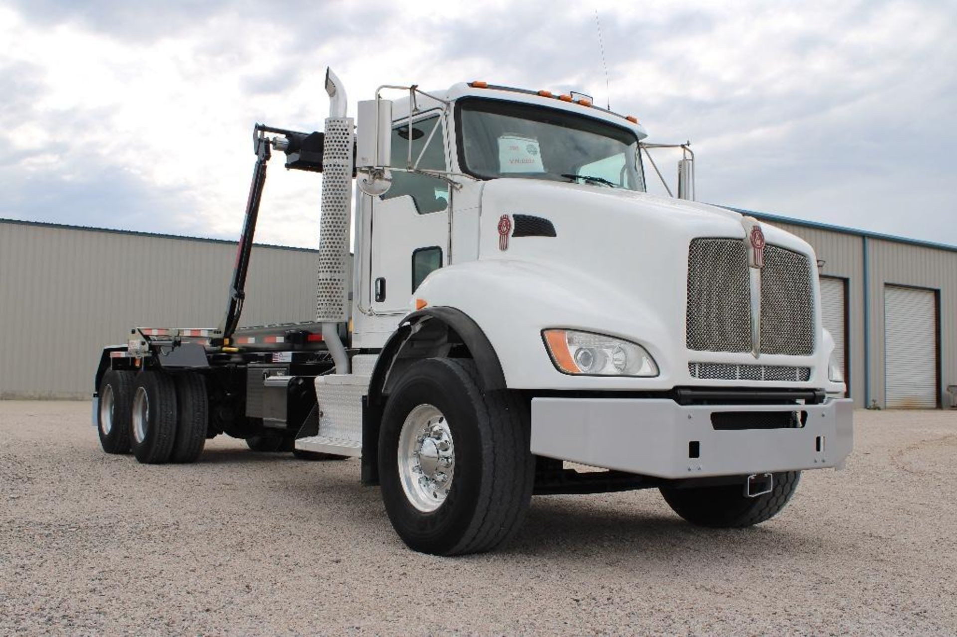 2014 Kenworth T440 T/A Roll Off Truck - Image 3 of 62