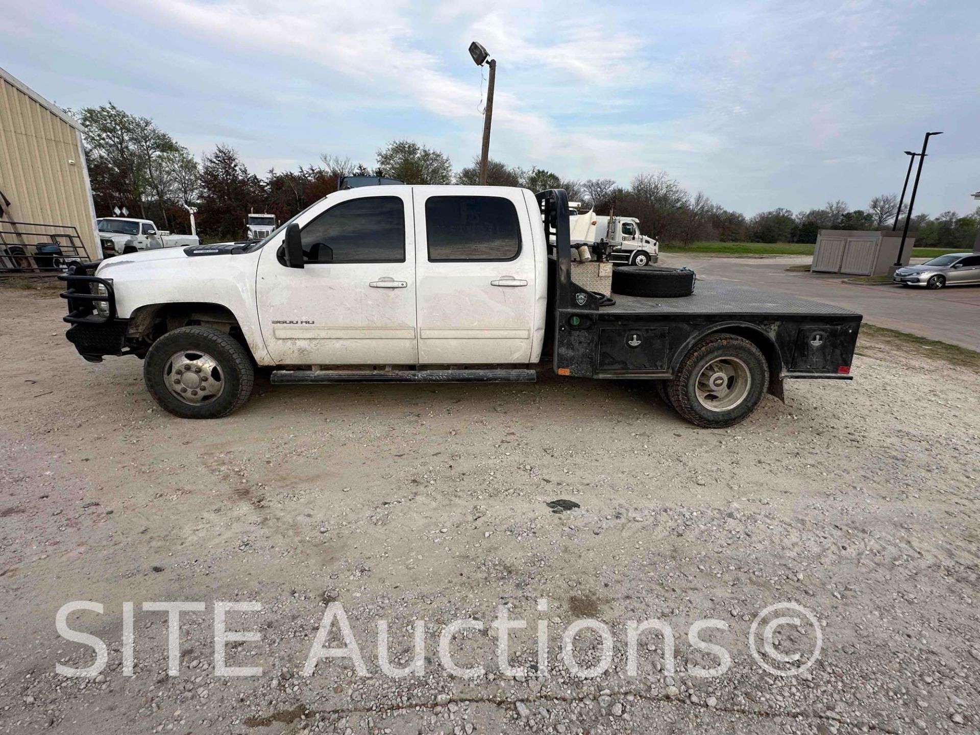 2012 Chevrolet Silverado 3500 HD Crew Cab Flatbed Truck - Image 3 of 22