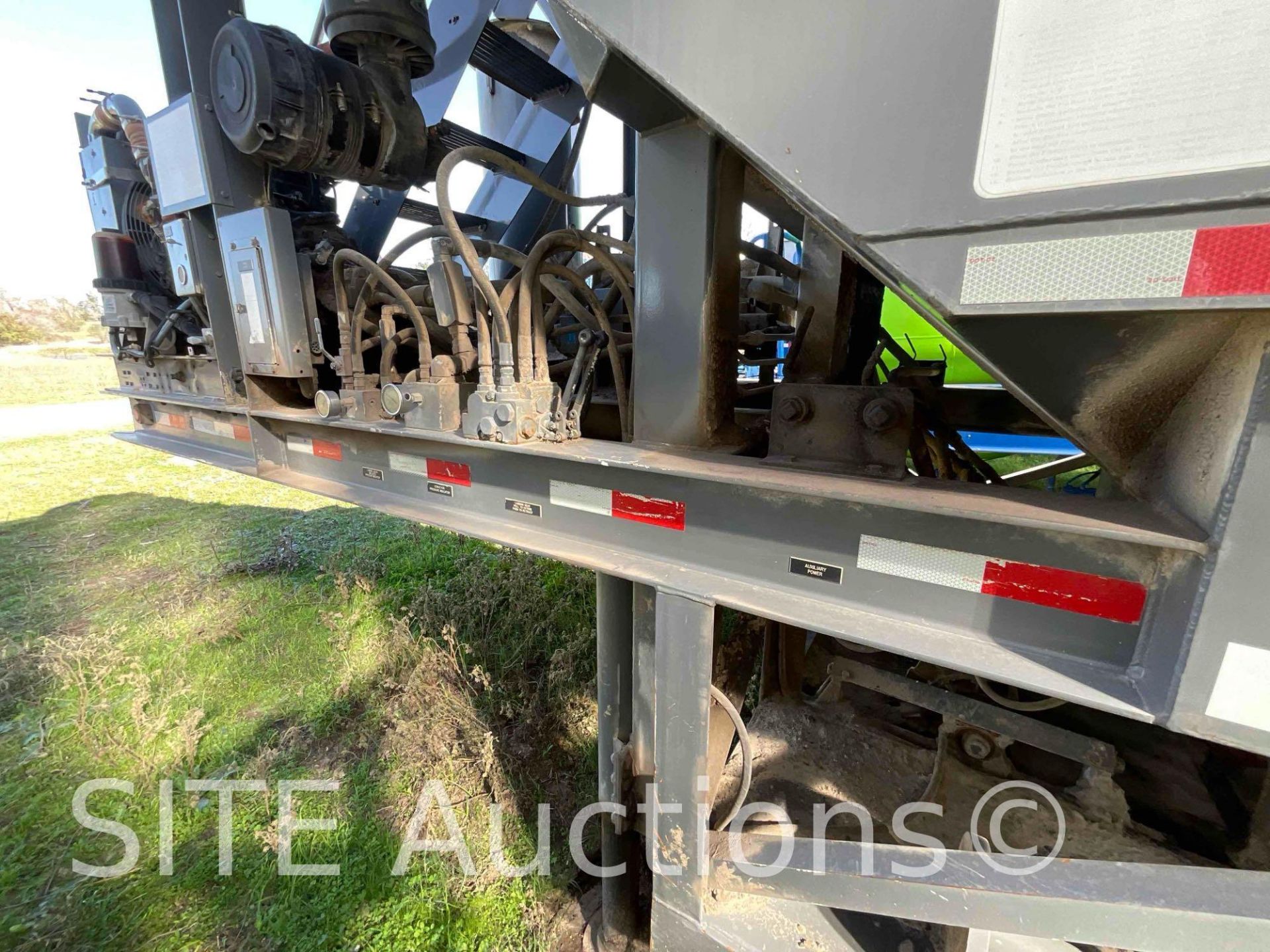 Sandstorm T/A Frac Sand Silo - Image 15 of 23