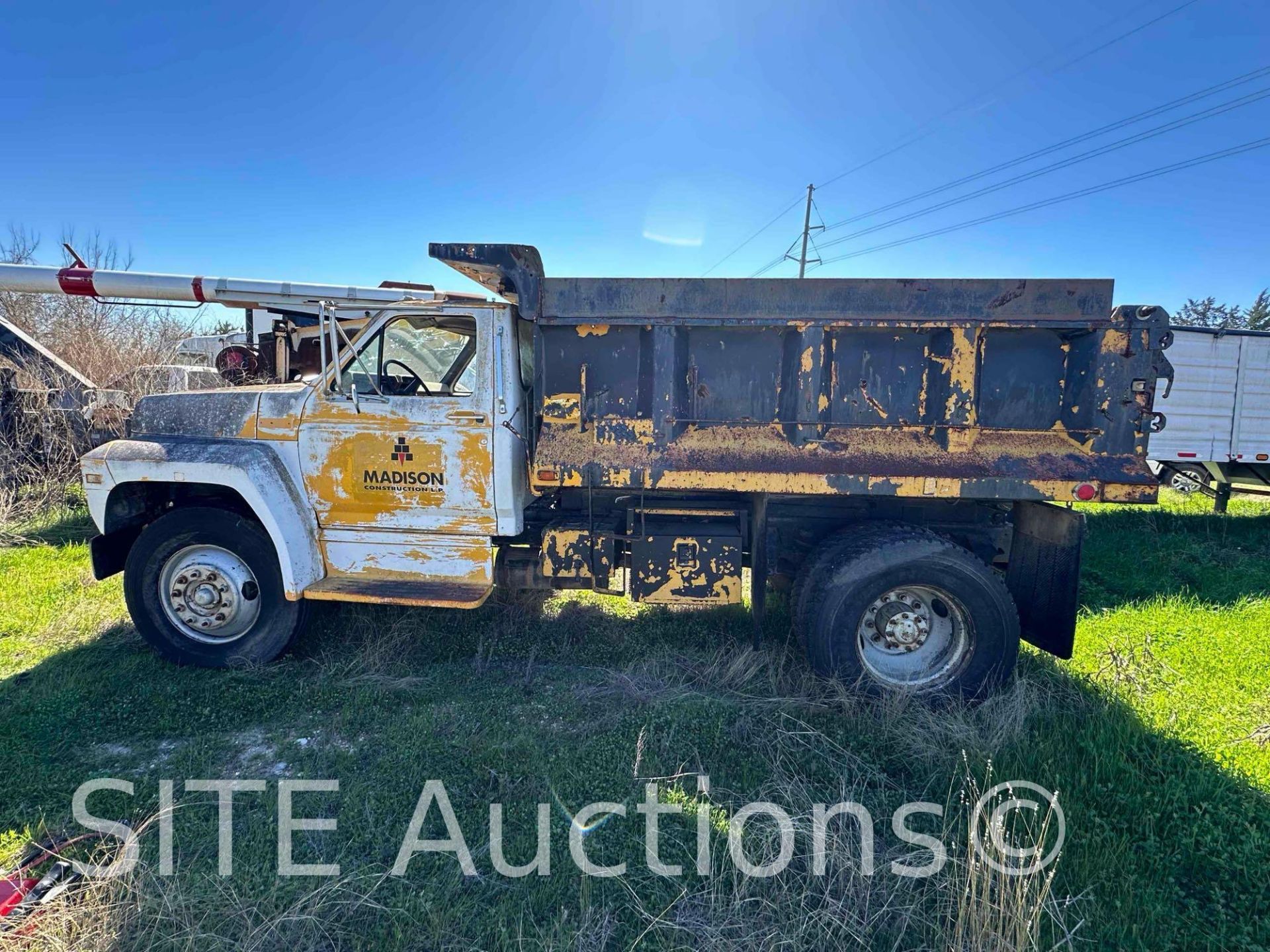 1986 Ford F700 S/A Dump Truck - Image 7 of 19