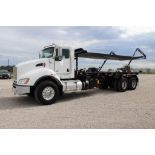 2014 Kenworth T440 T/A Roll Off Truck