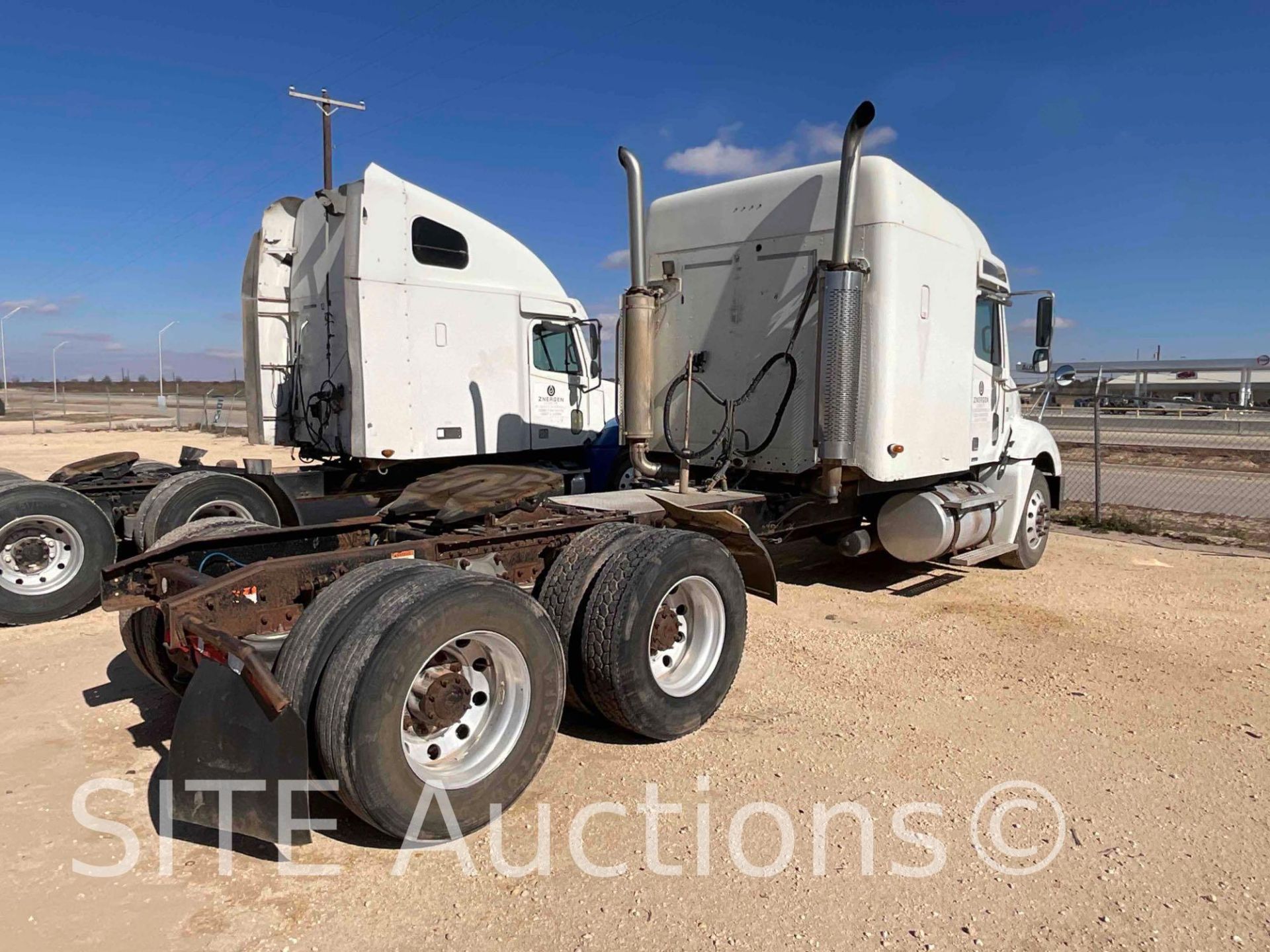 2004 Freightliner Columbia T/A Sleeper Truck Tractor - Image 2 of 6