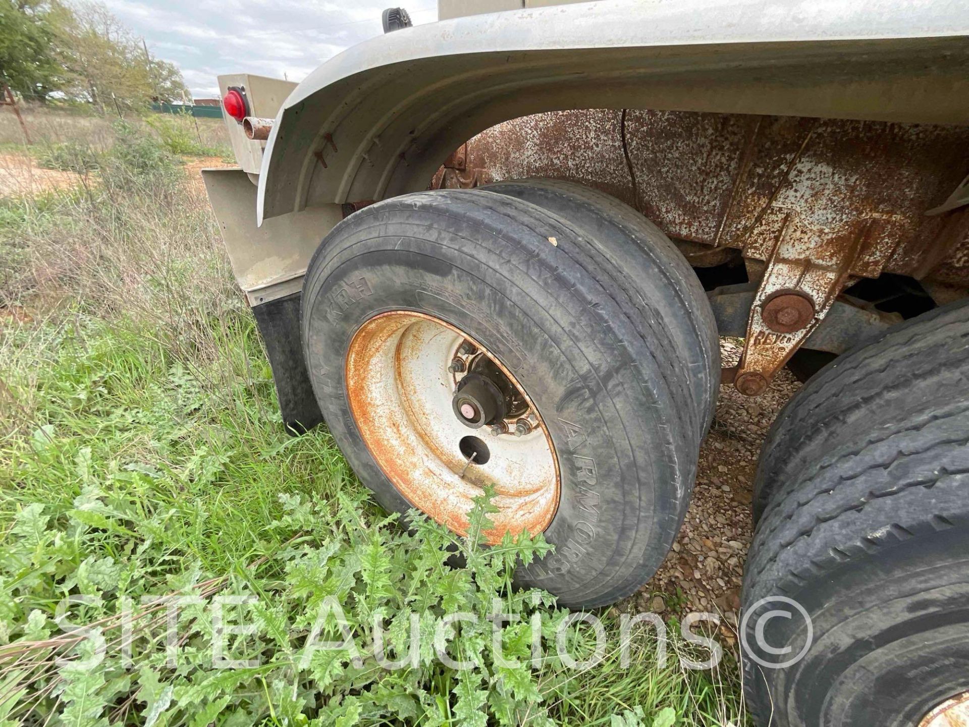 1991 T/A Tank Trailer - Image 11 of 25