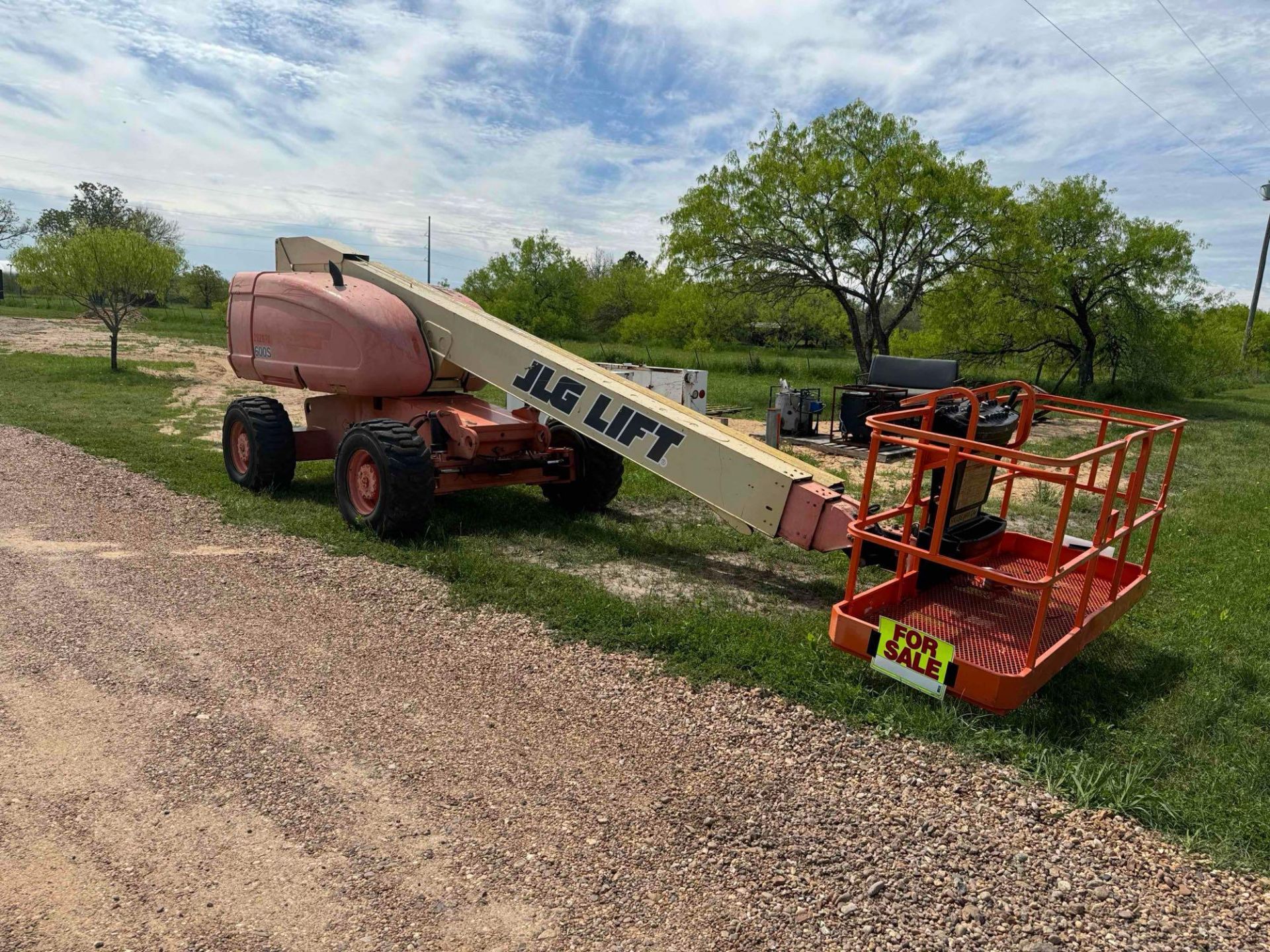 2000 JLG 600S Telescopic Boom Lift - Image 44 of 51