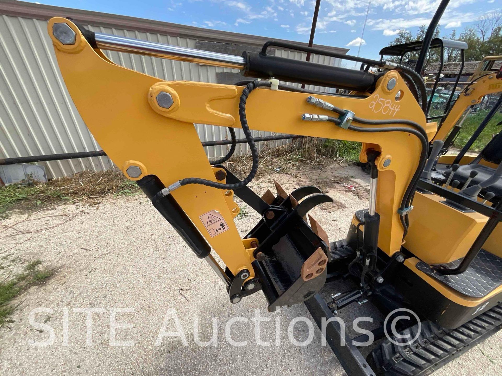 2022 Agrotk YM12 Mini Excavator - Image 11 of 19