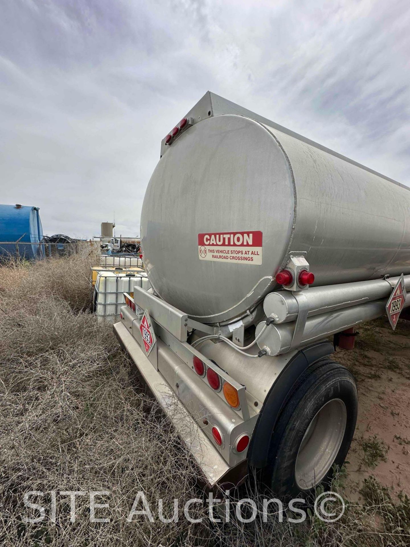 1980 Clough Pup Tank Trailer - Image 8 of 13