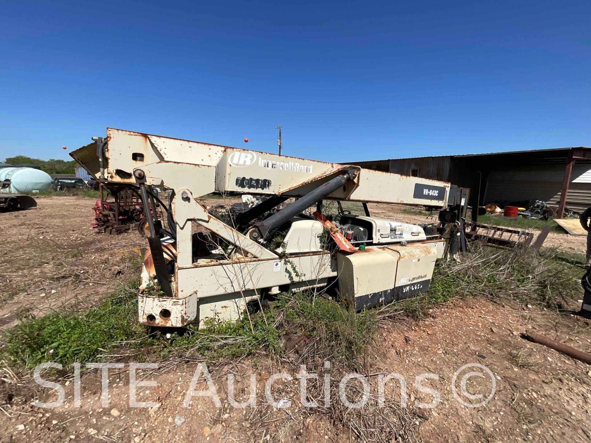 Ingersoll-Rand VR-843C 4x4x4 Telescopic Forklift - Image 2 of 14