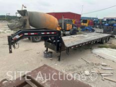 Gooseneck T/A Flatbed Trailer w/ Ramps