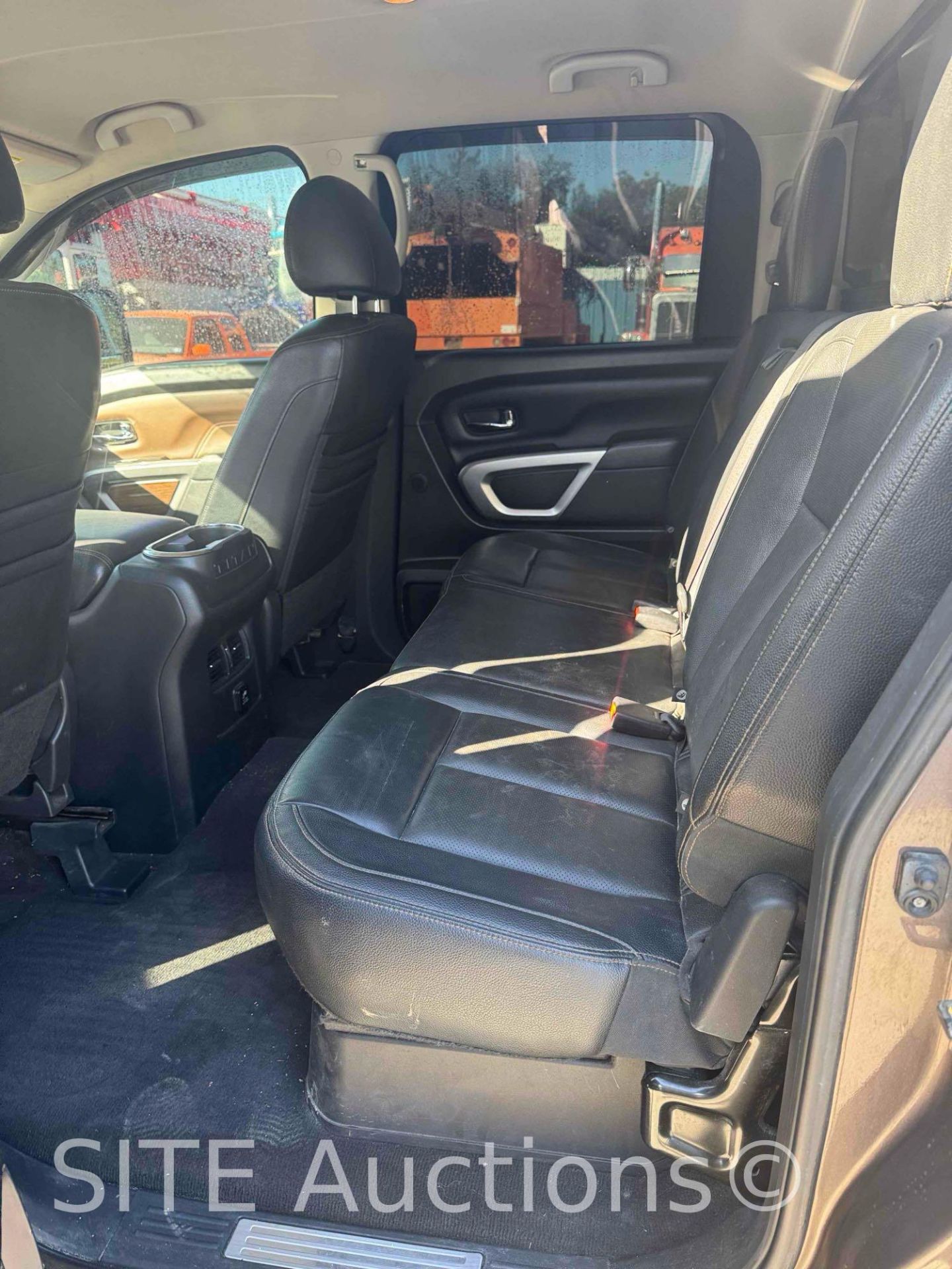 2017 Nissan Titan XD Crew Cab Dually Cab & Chassis Truck - Image 28 of 33