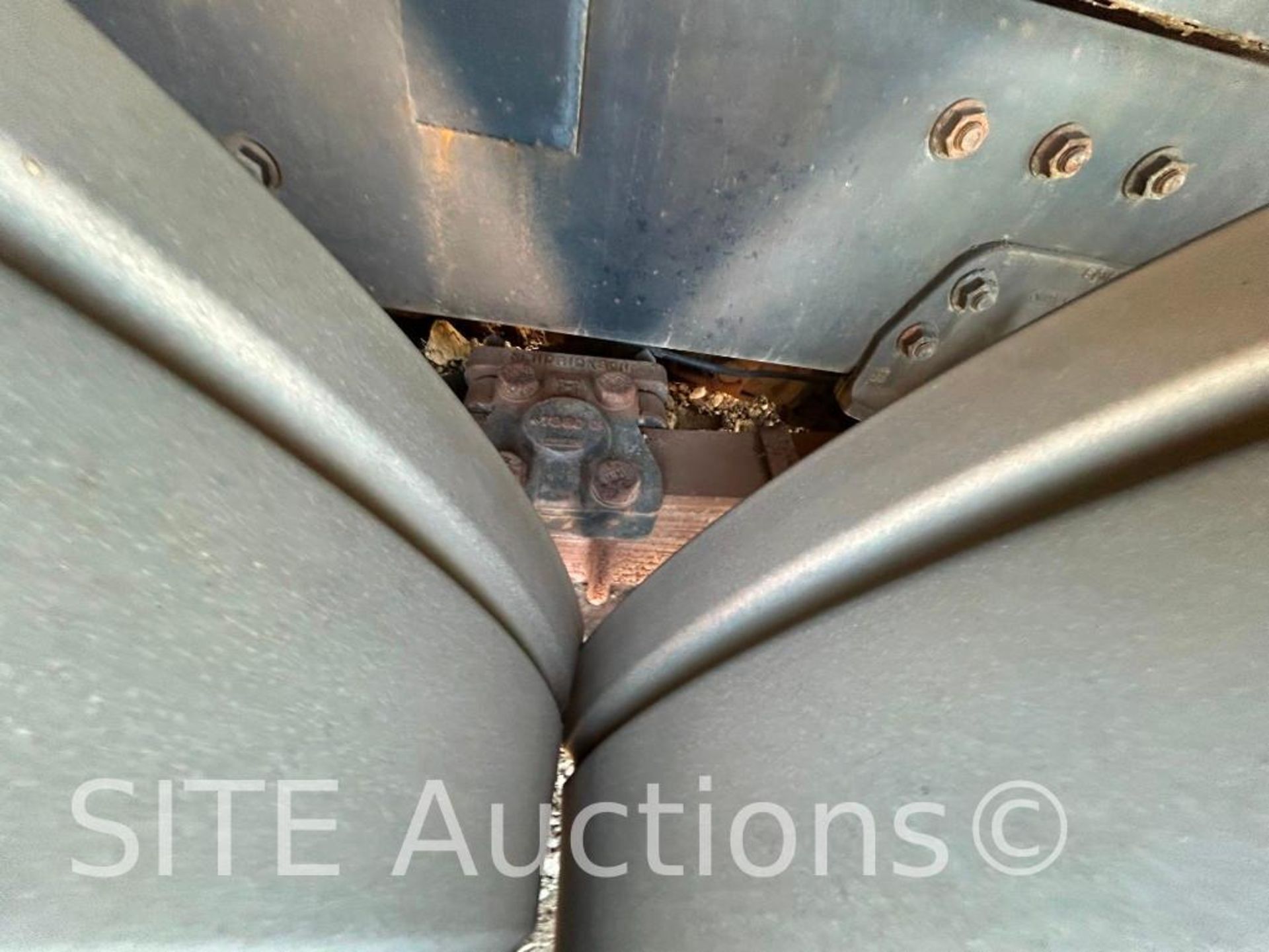 1997 Volvo WG T/A Hydrovac Truck - Image 11 of 39