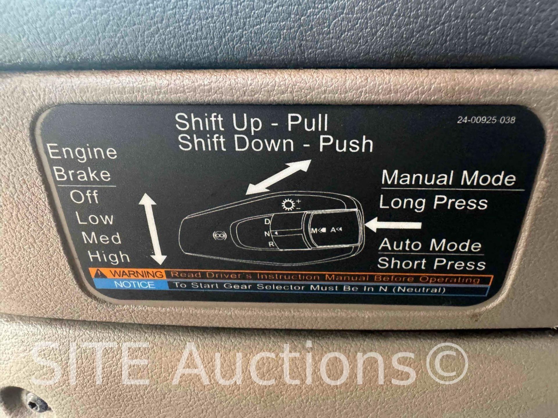 2016 Freightliner Cascadia T/A Sleeper Truck Tractor - Image 27 of 36