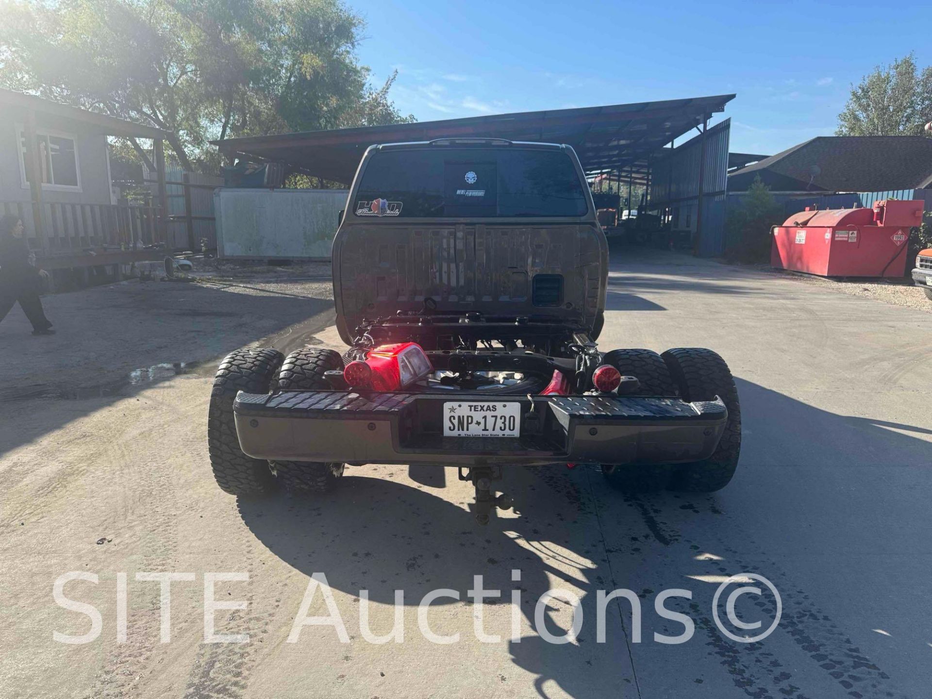 2017 Nissan Titan XD Crew Cab Dually Cab & Chassis Truck - Image 9 of 33