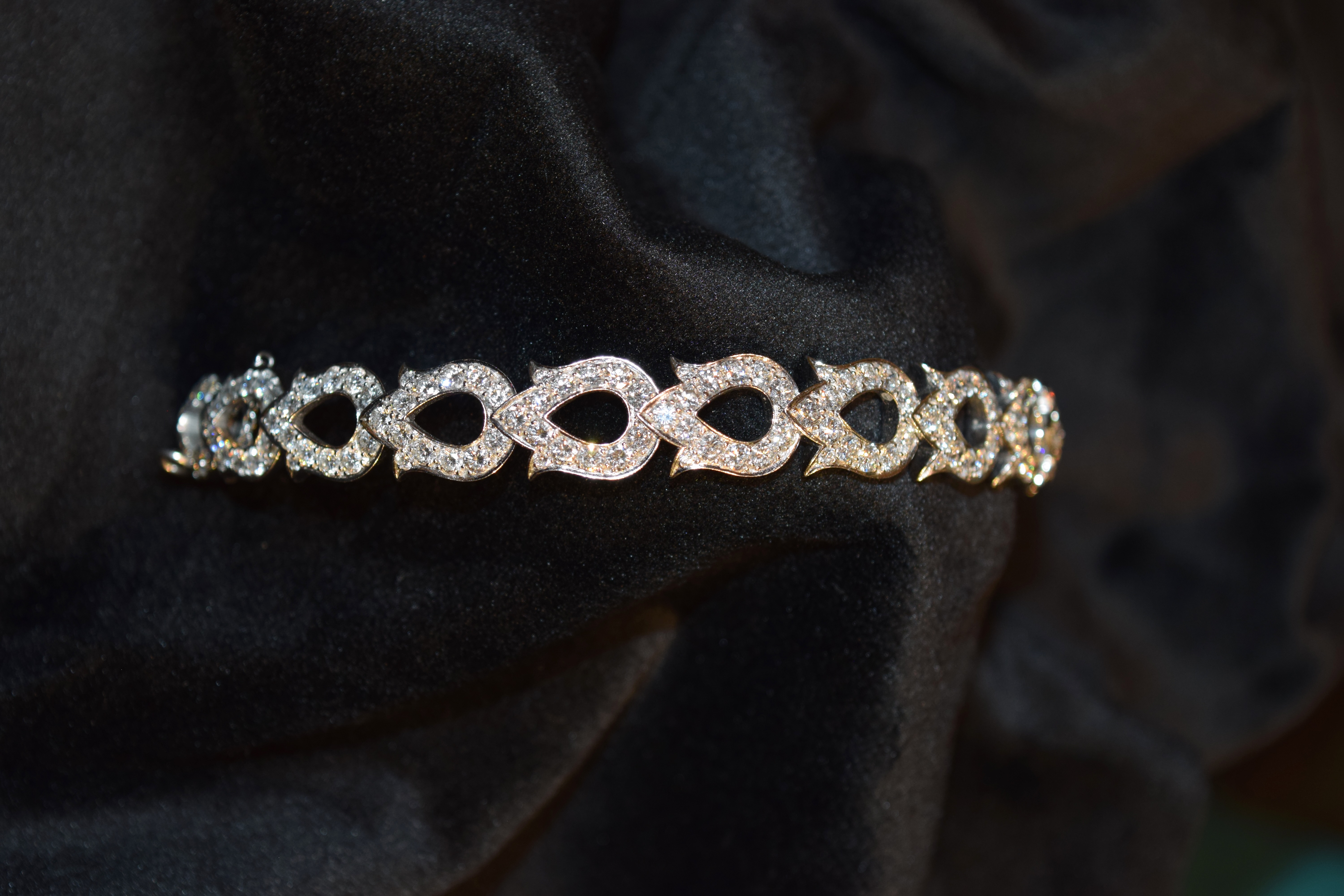 Cartier, Paris, Circa 1990, A fine diamond and 18 carat white gold 'fuchsia' bracelet - Image 3 of 7